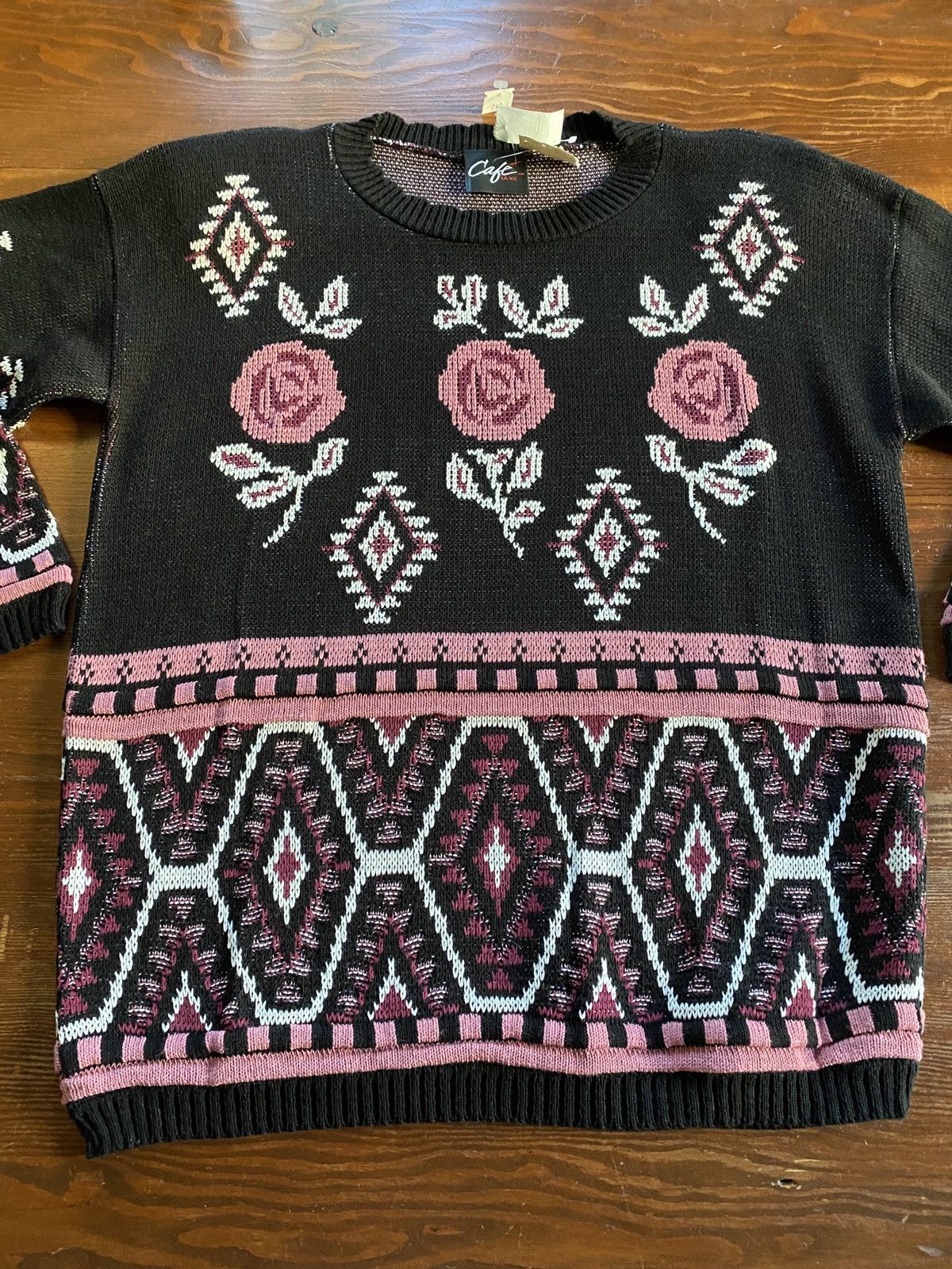 Vintage Vintage NWT 80’s Cafe la Vie Roses Knit Sweater Size M / US 6-8 / IT 42-44 - 3 Thumbnail