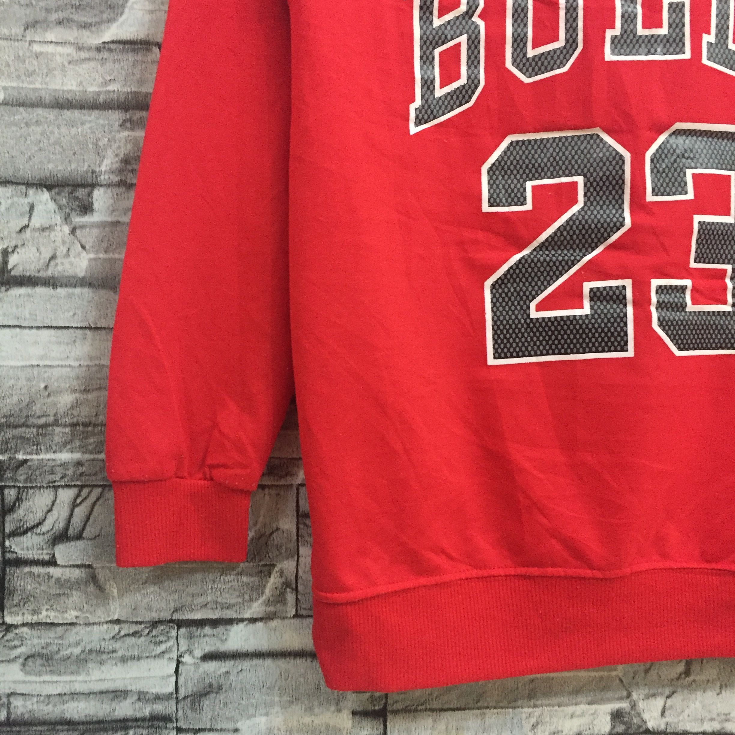 Jordan Brand Jordan Bulls Big logo sweatshirt fits M red Size US M / EU 48-50 / 2 - 4 Thumbnail