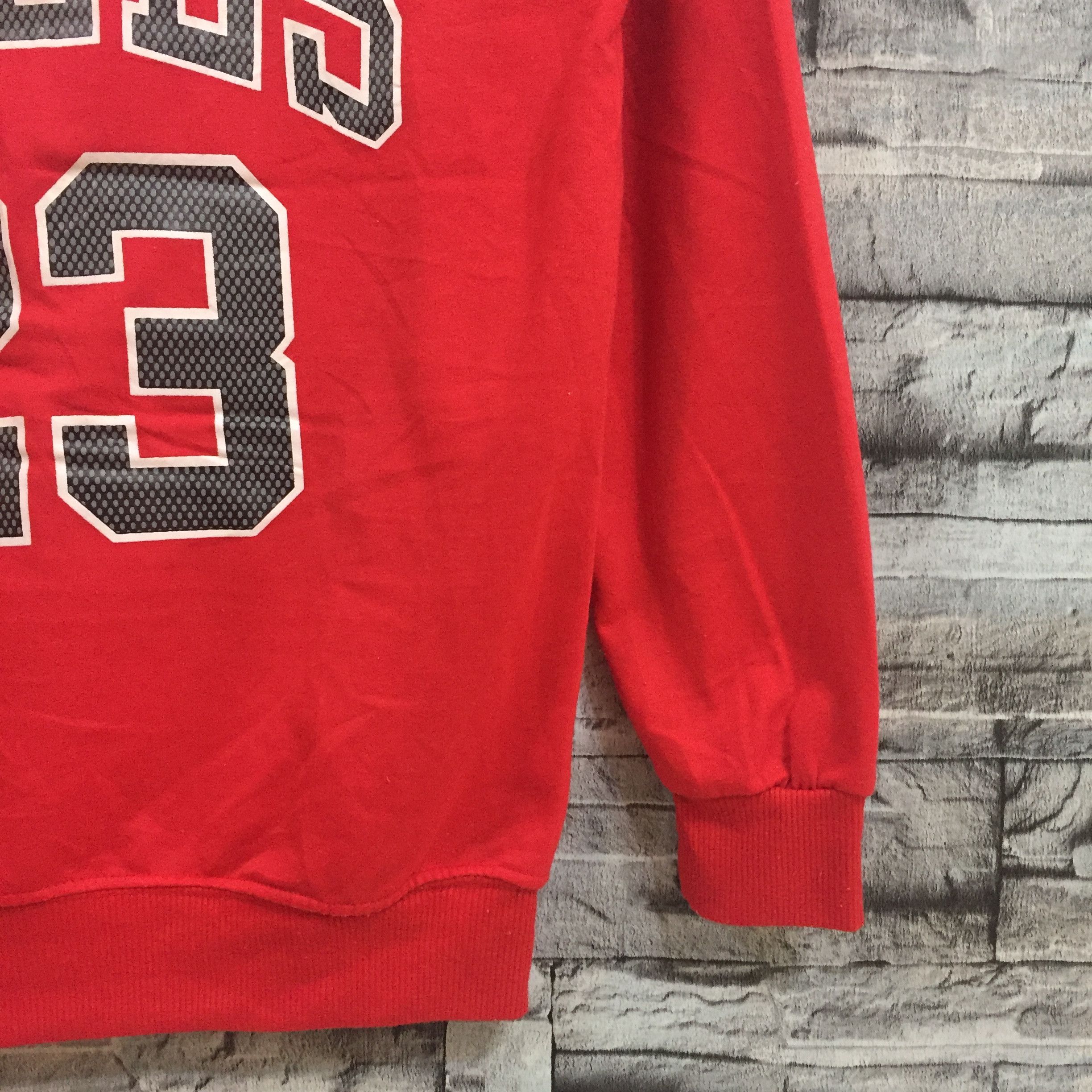 Jordan Brand Jordan Bulls Big logo sweatshirt fits M red Size US M / EU 48-50 / 2 - 5 Thumbnail