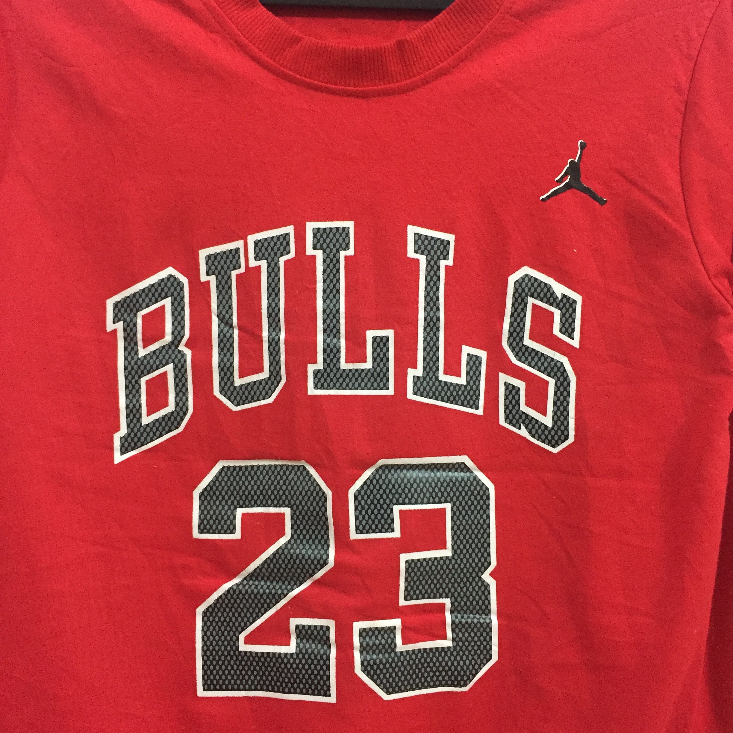 Jordan Brand Jordan Bulls Big logo sweatshirt fits M red Size US M / EU 48-50 / 2 - 2 Thumbnail