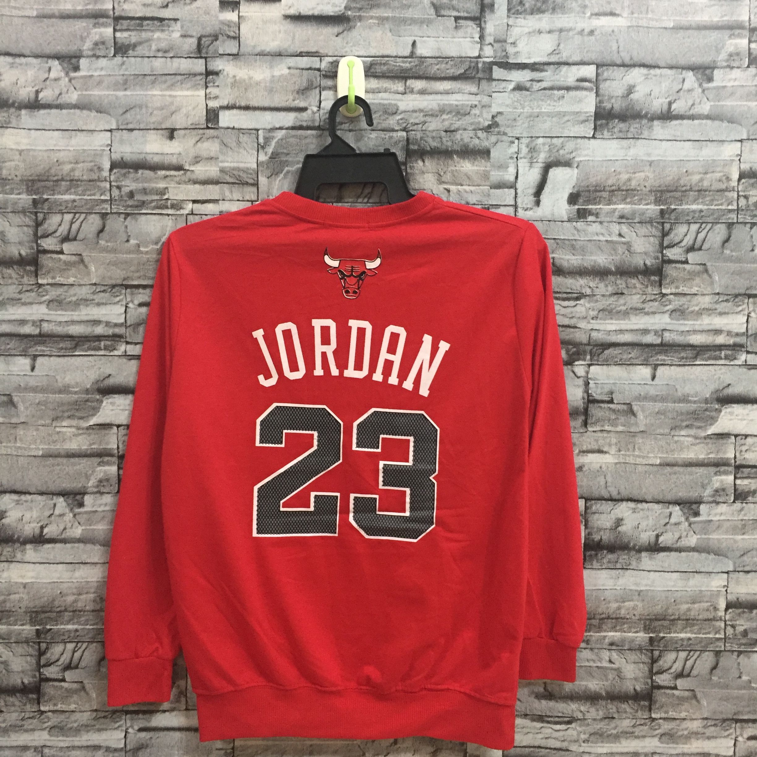 Jordan Brand Jordan Bulls Big logo sweatshirt fits M red Size US M / EU 48-50 / 2 - 6 Thumbnail