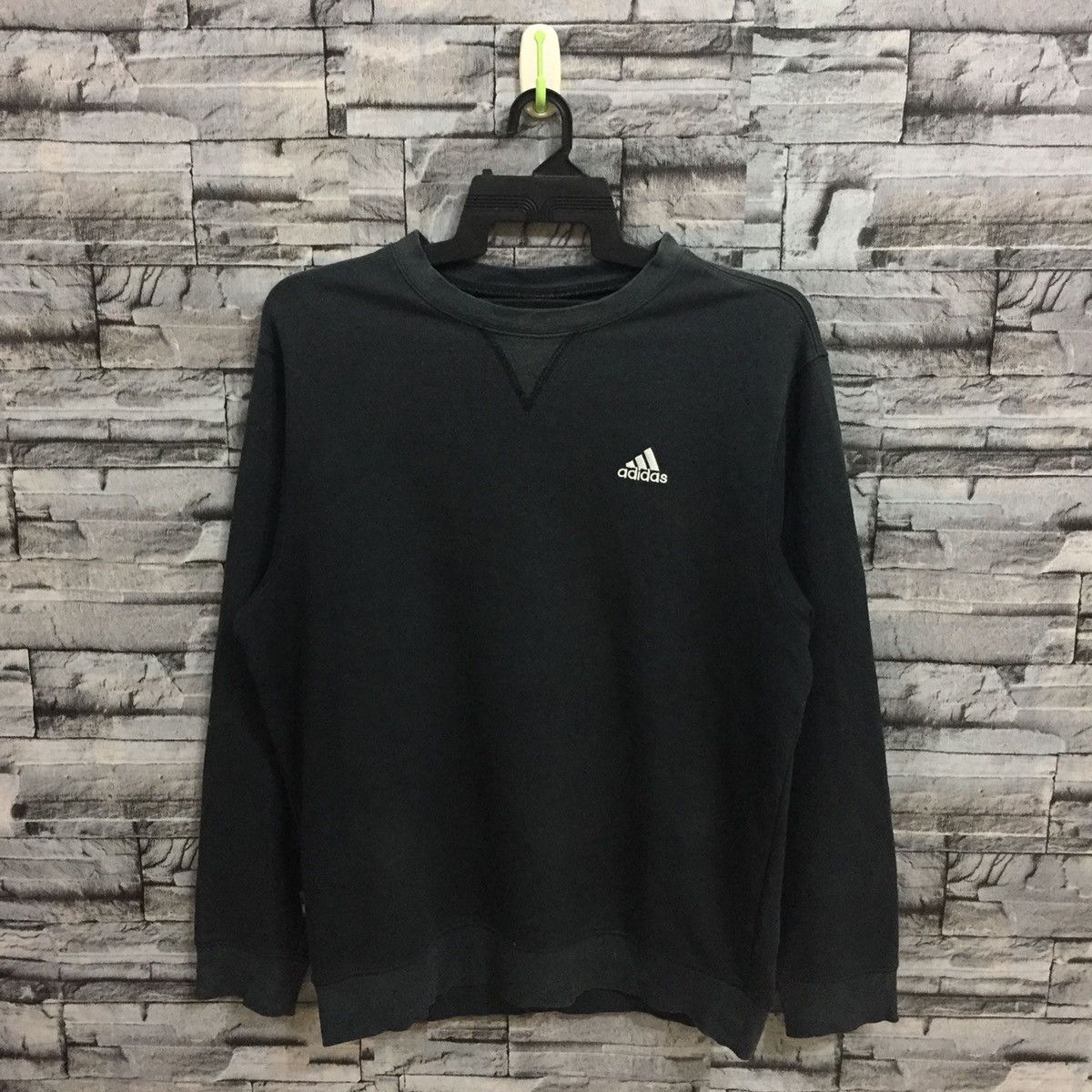 Vintage adidas sweatshirt jumper small logo size M