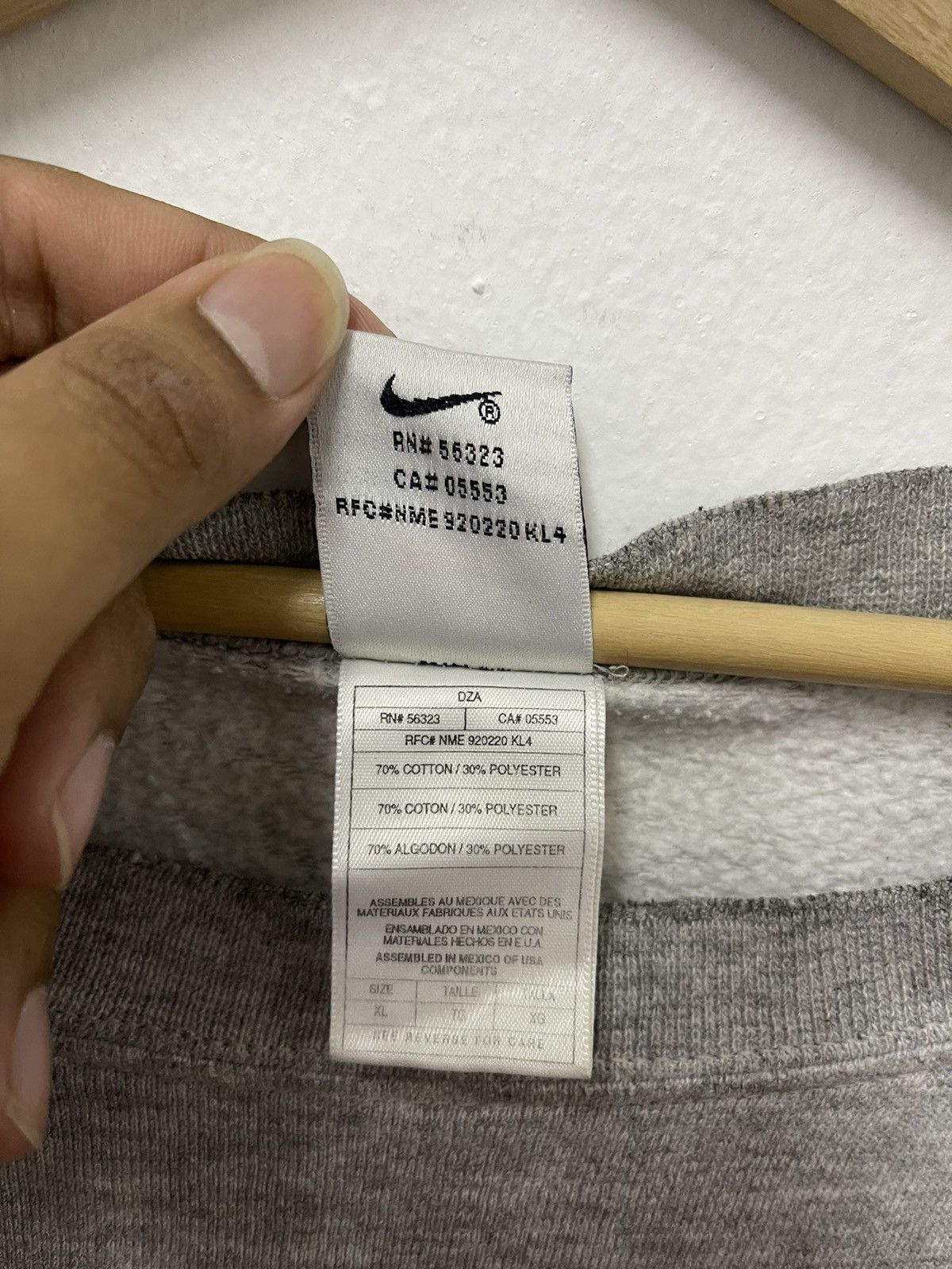 Nike × Vintage Vintage Nike Swoosh Mini Logo Crewneck Sweatshirt Size US XL / EU 56 / 4 - 6 Thumbnail