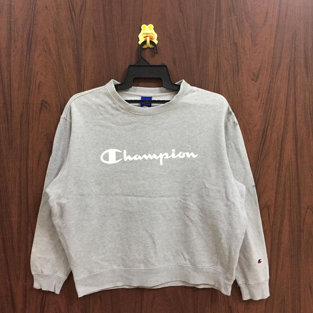Champion Vintage Champion Sweatshirt spell out big design Size US XL / EU 56 / 4 - 1 Thumbnail