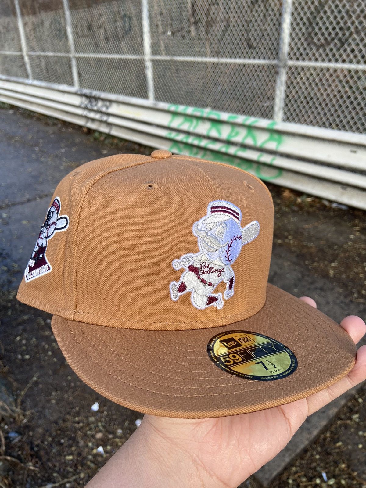 Hat Club × MLB × New Era 7 1/2 Cincinnati Reds “All The Right” Maroon UV Fitted Size ONE SIZE - 1 Thumbnail