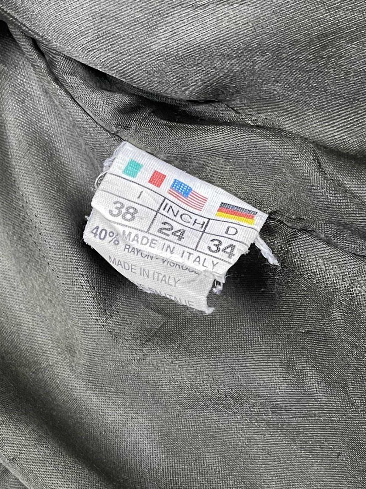 Fendi VINTAGE FENDI DISTRESSED WAXED JACKET Size US S / EU 44-46 / 1 - 17 Thumbnail