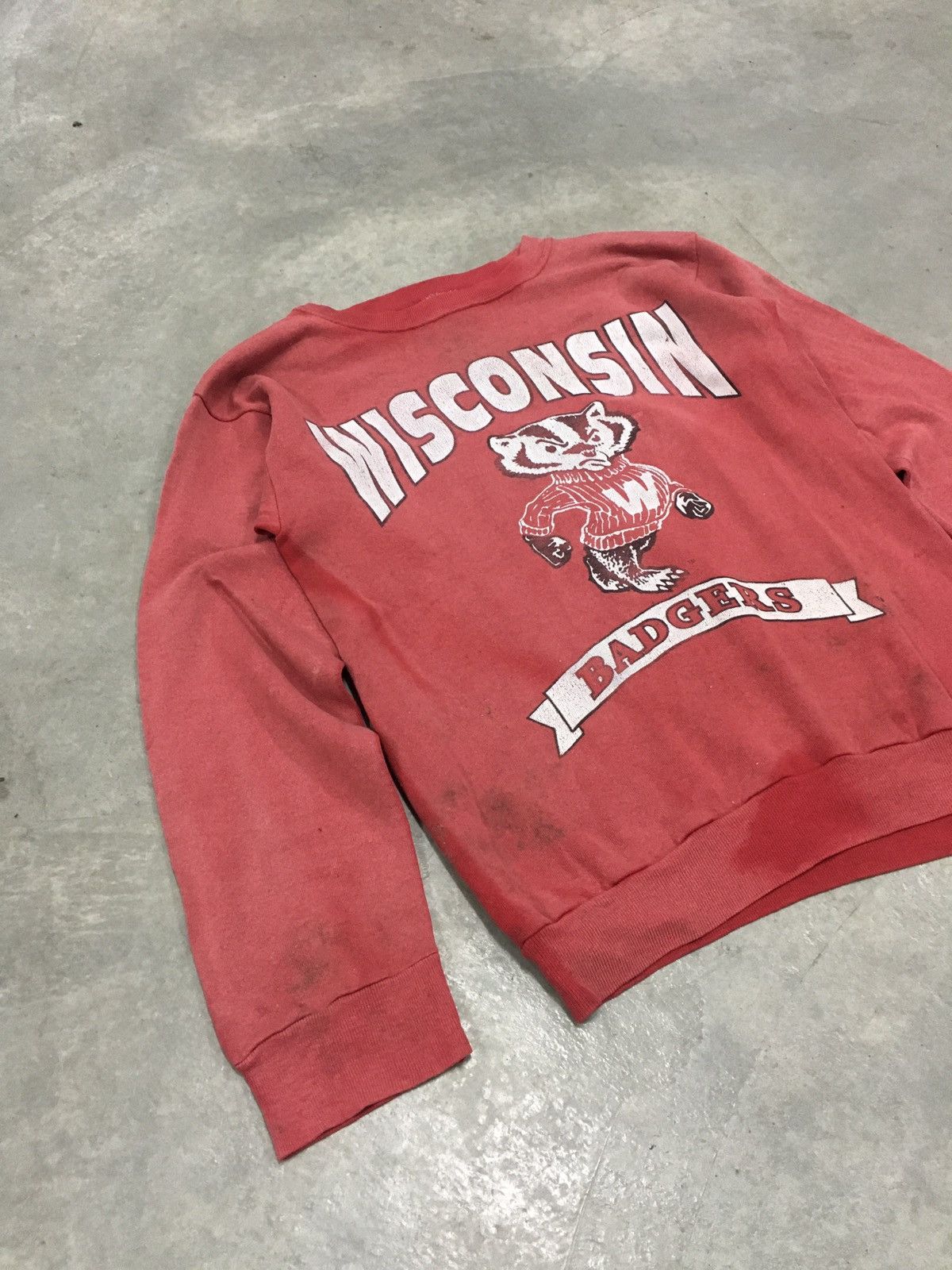 Vintage 90’s Wisconsin Badgers Sun Faded Sweetshirt