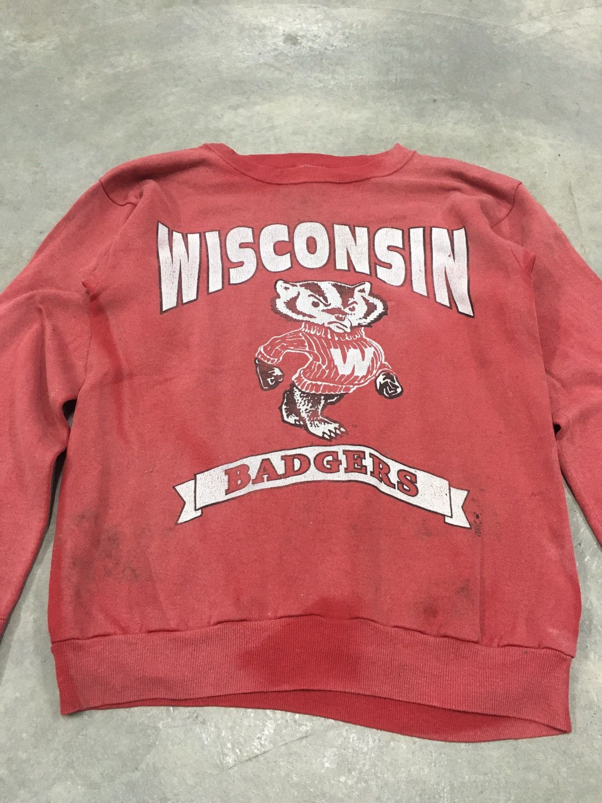 Vintage 90’s Wisconsin Badgers Sun Faded Sweetshirt