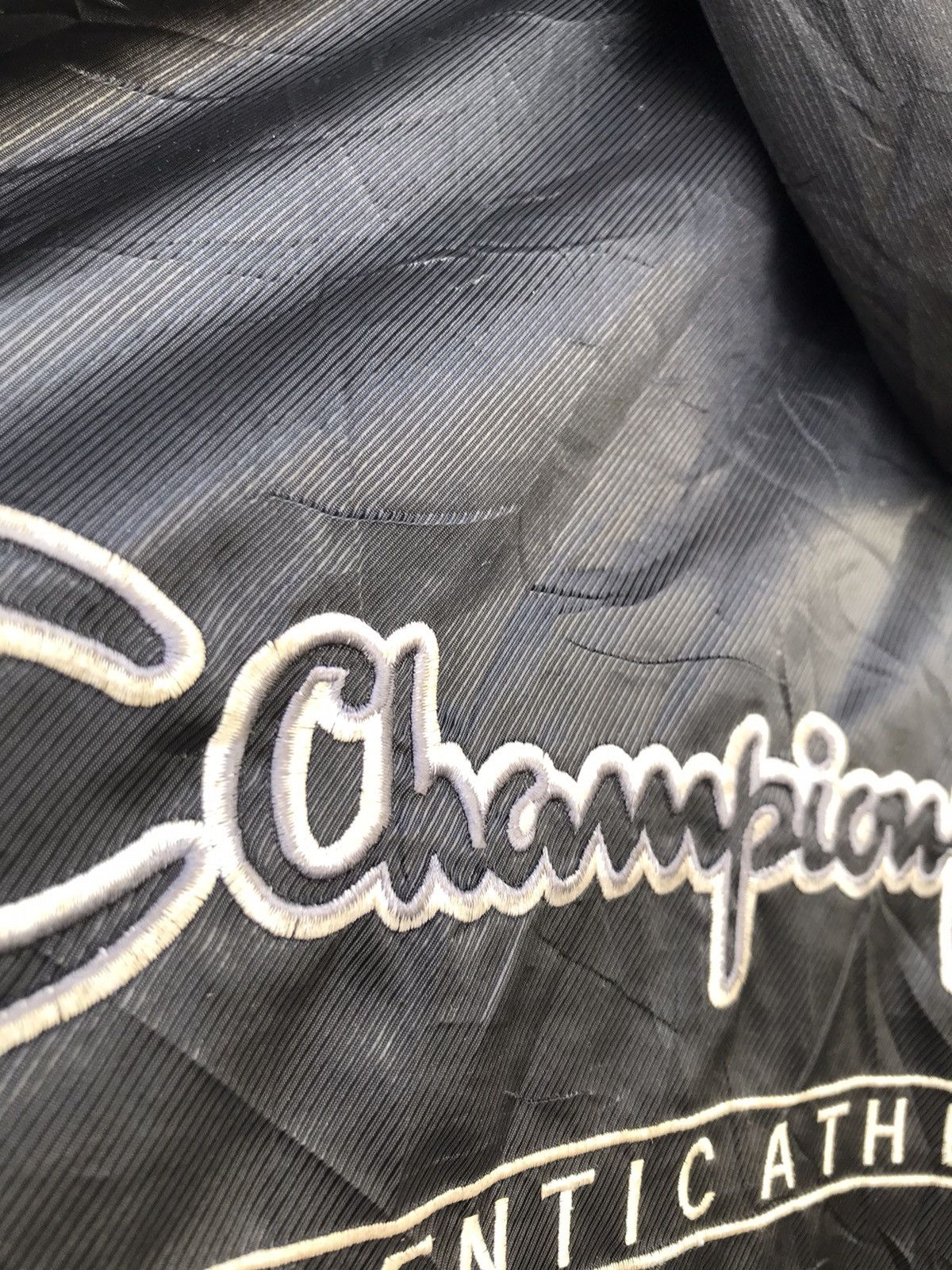 Champion Vintage champion spell out big logo raincoat Size US L / EU 52-54 / 3 - 11 Thumbnail