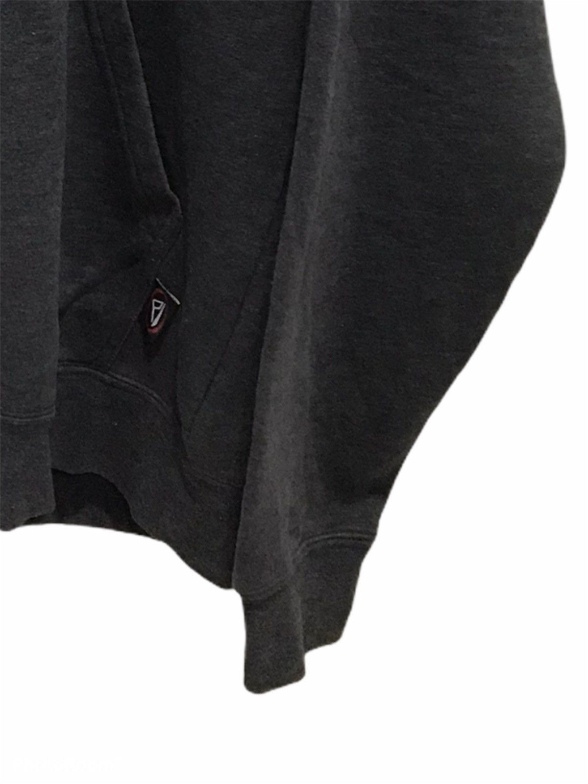 REEF Reef spell out zip up hooded sweatshirt Size US M / EU 48-50 / 2 - 4 Thumbnail