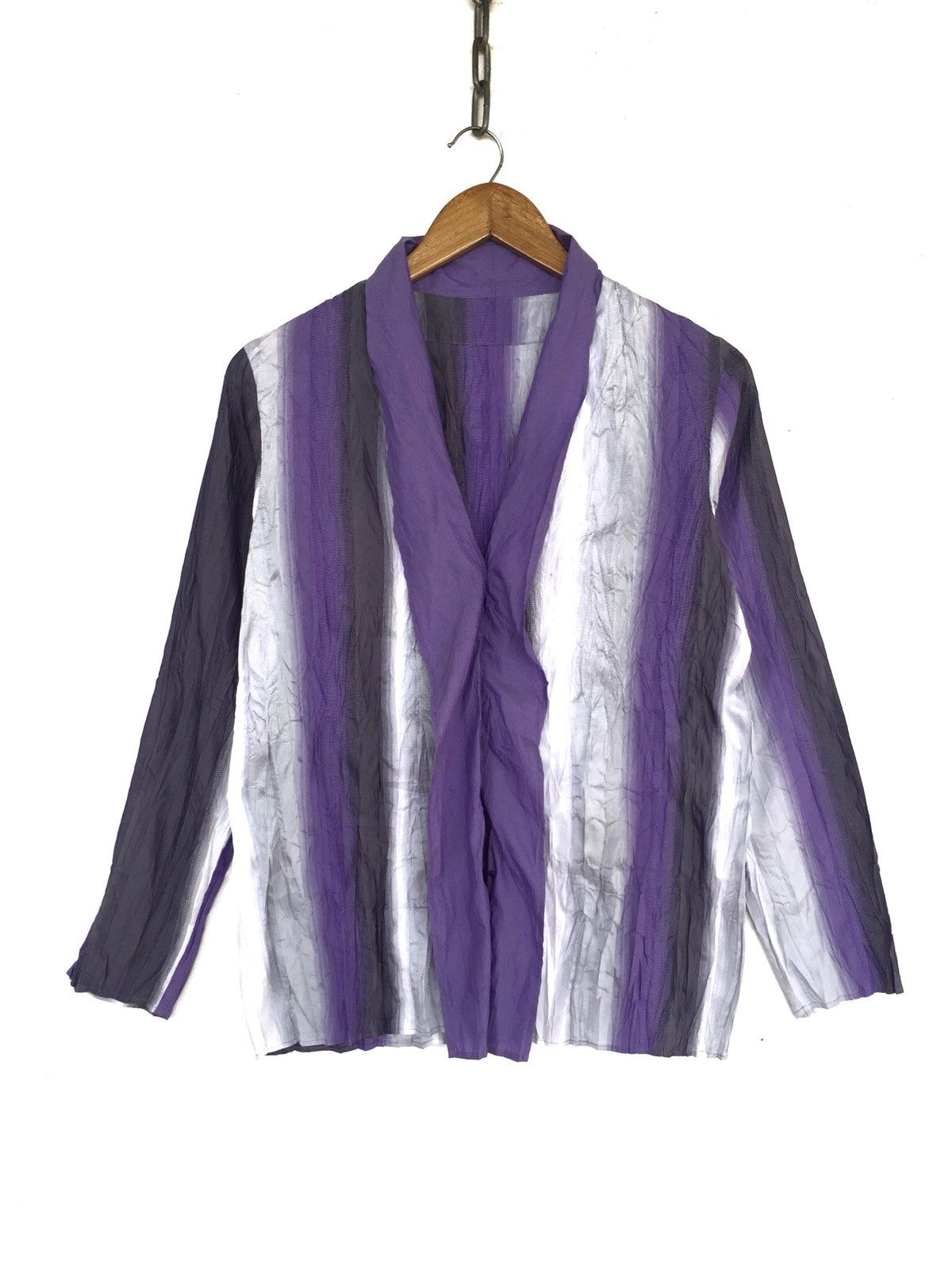 Issey Miyake DOPE🔥OG Issey Miyake Pleated Striped Button Shirt Size US S / EU 44-46 / 1 - 1 Thumbnail