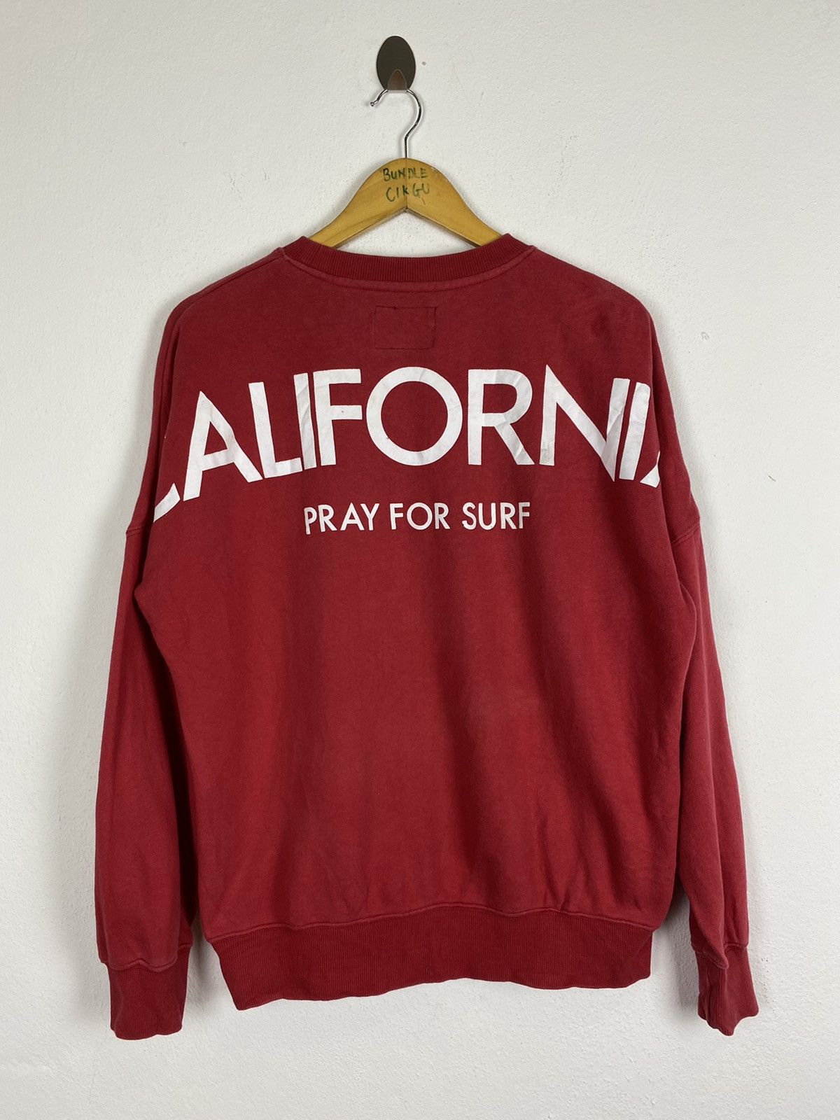 Other CALIFORNIA PRAY FOR SURF SWEATSHIRT BY ANTI BALISTIK Size US M / EU 48-50 / 2 - 3 Thumbnail