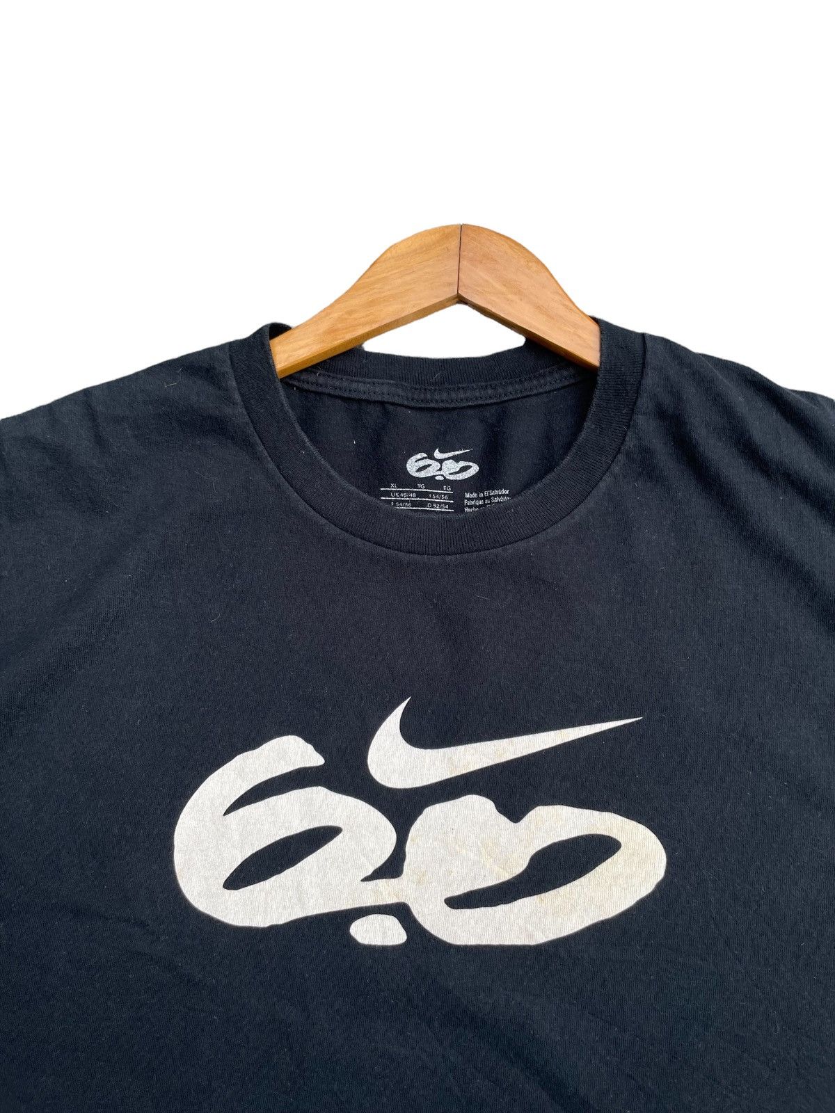 Nike Vintage Nike Swoosh 6.0 Tshirt Size US XL / EU 56 / 4 - 5 Thumbnail