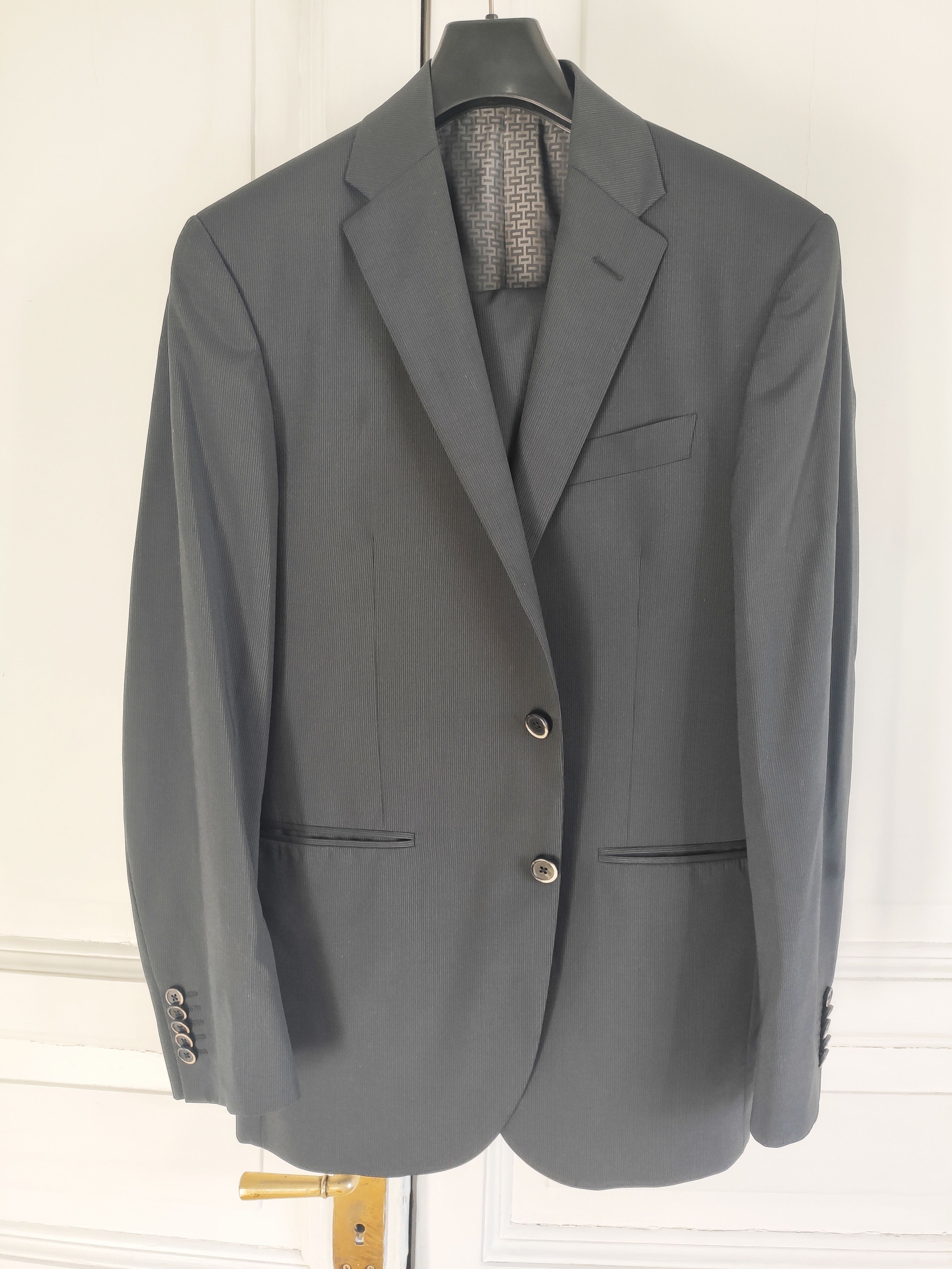 Corneliani NEW SPORTIVE suit.Like Prada or Saint Laurent suits Size 38R - 2 Thumbnail