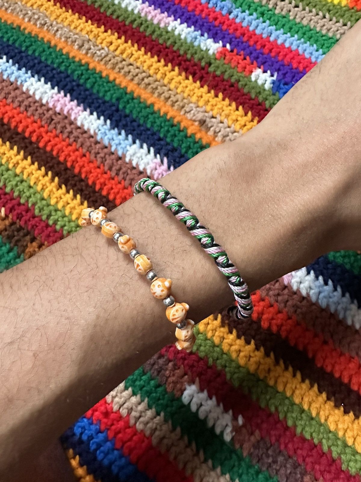 Jewelry × Vintage GREEN & ORANGE FRIENDSHIP BRACELET BEADED SET Size ONE SIZE - 1 Thumbnail