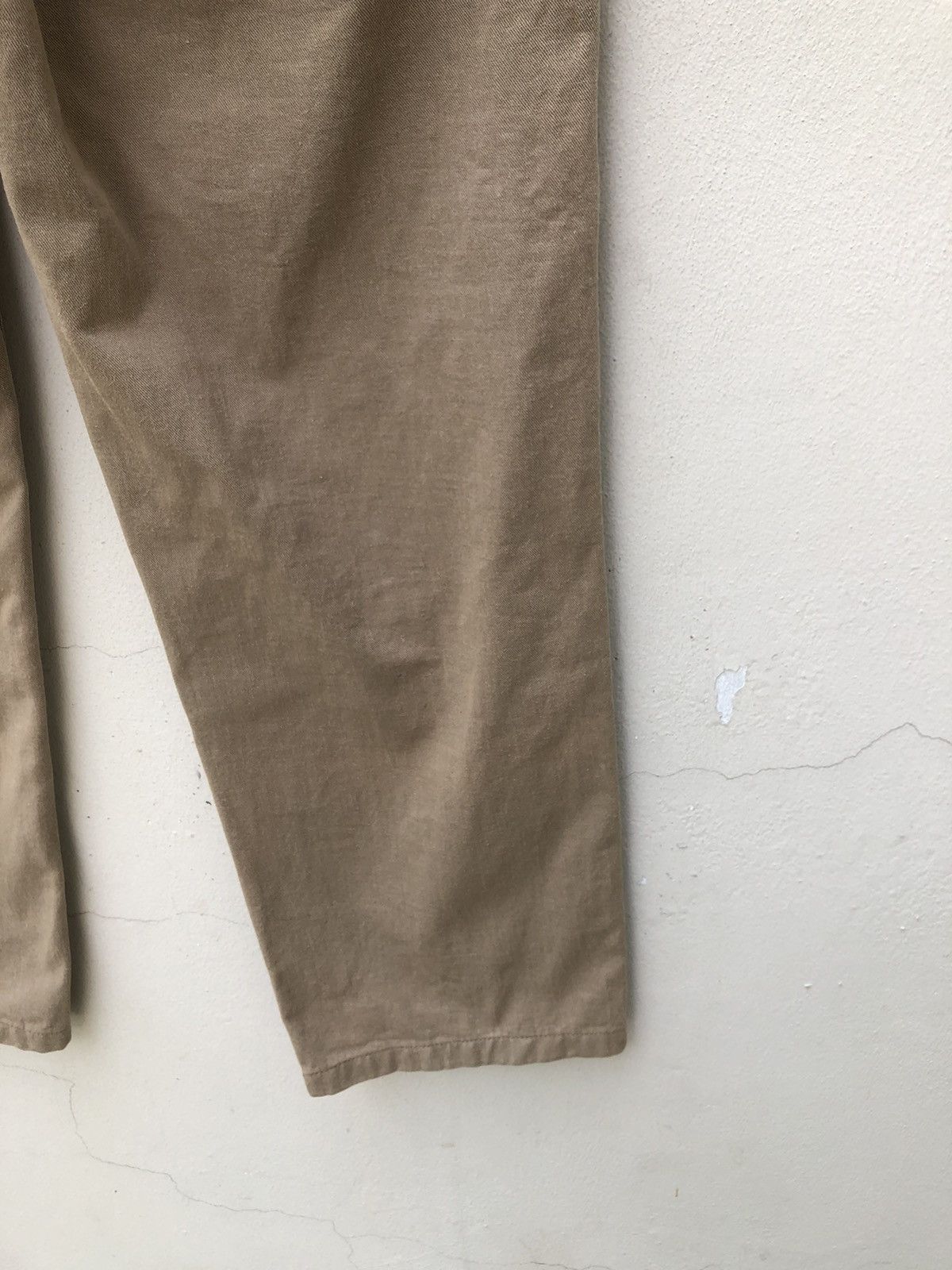 Maison MIHARA YASUHIRO Miharayasuhiro Japan Cropped Khaki Trouser Pant Size US 32 / EU 48 - 18 Thumbnail