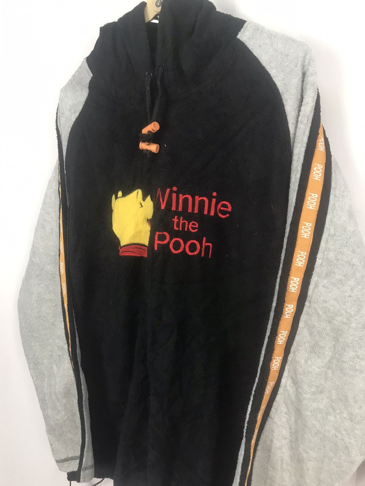 Cartoon Network × Disney Winnie the Pooh embroidered side tipe hoodie pullover Size US M / EU 48-50 / 2 - 7 Thumbnail