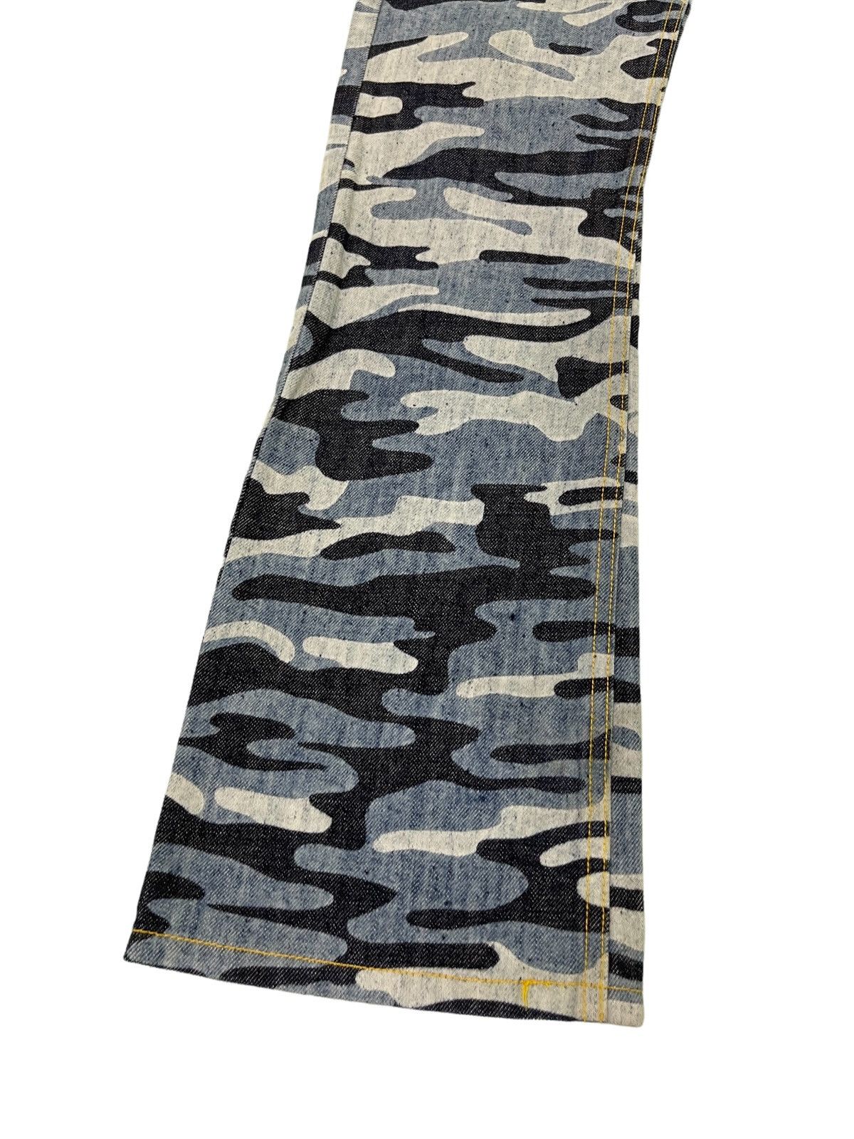 Hysteric Glamour Ozone Community 90s Camo Denim Slight Flare 7🟦 Size US 27 - 3 Thumbnail