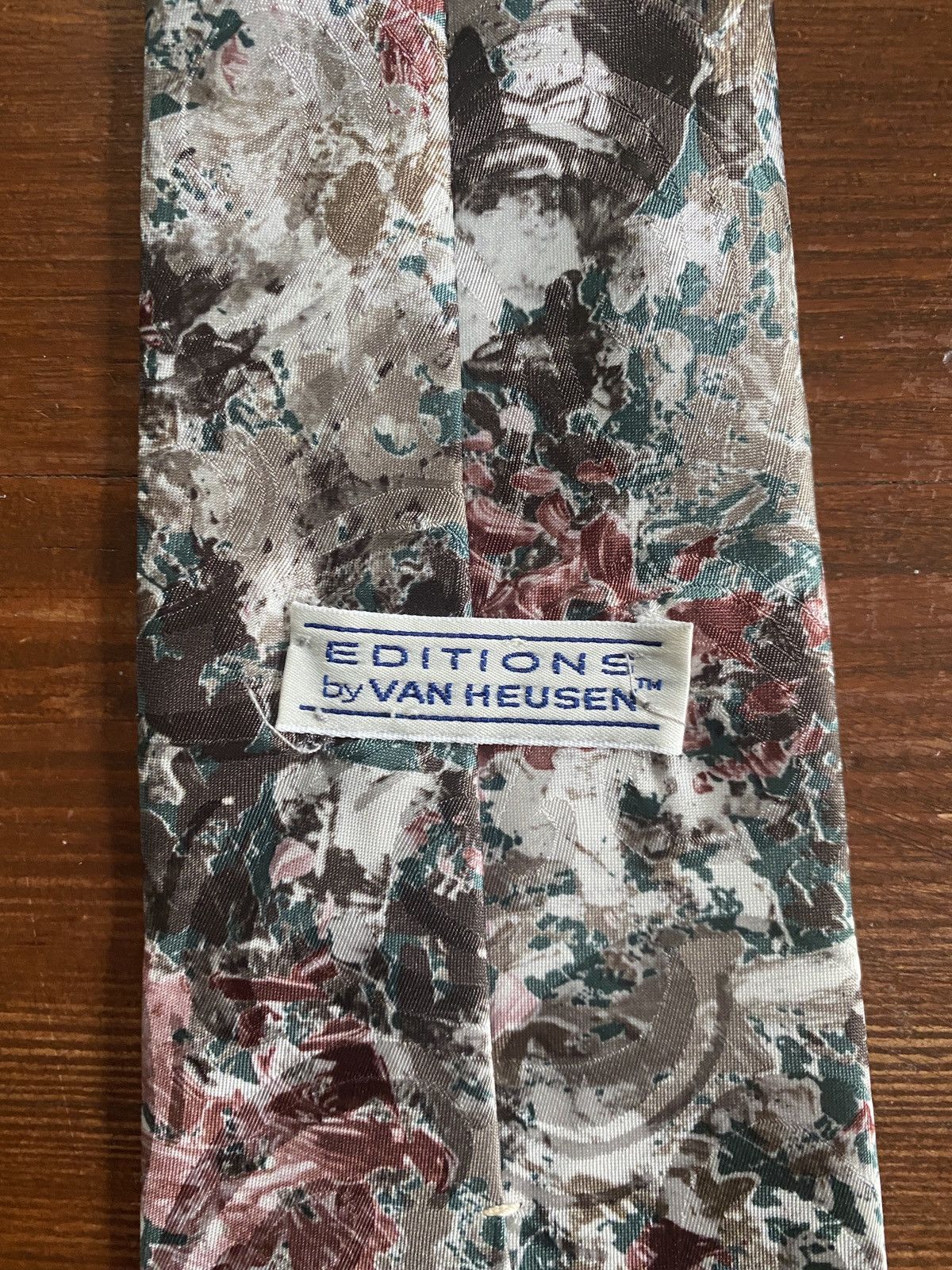 Van Heusen Vintage 80’s Editions By Van Heusen Abstract Design Tie Size ONE SIZE - 8 Thumbnail