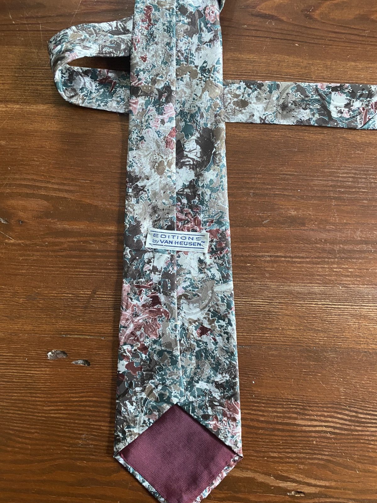 Van Heusen Vintage 80’s Editions By Van Heusen Abstract Design Tie Size ONE SIZE - 7 Thumbnail