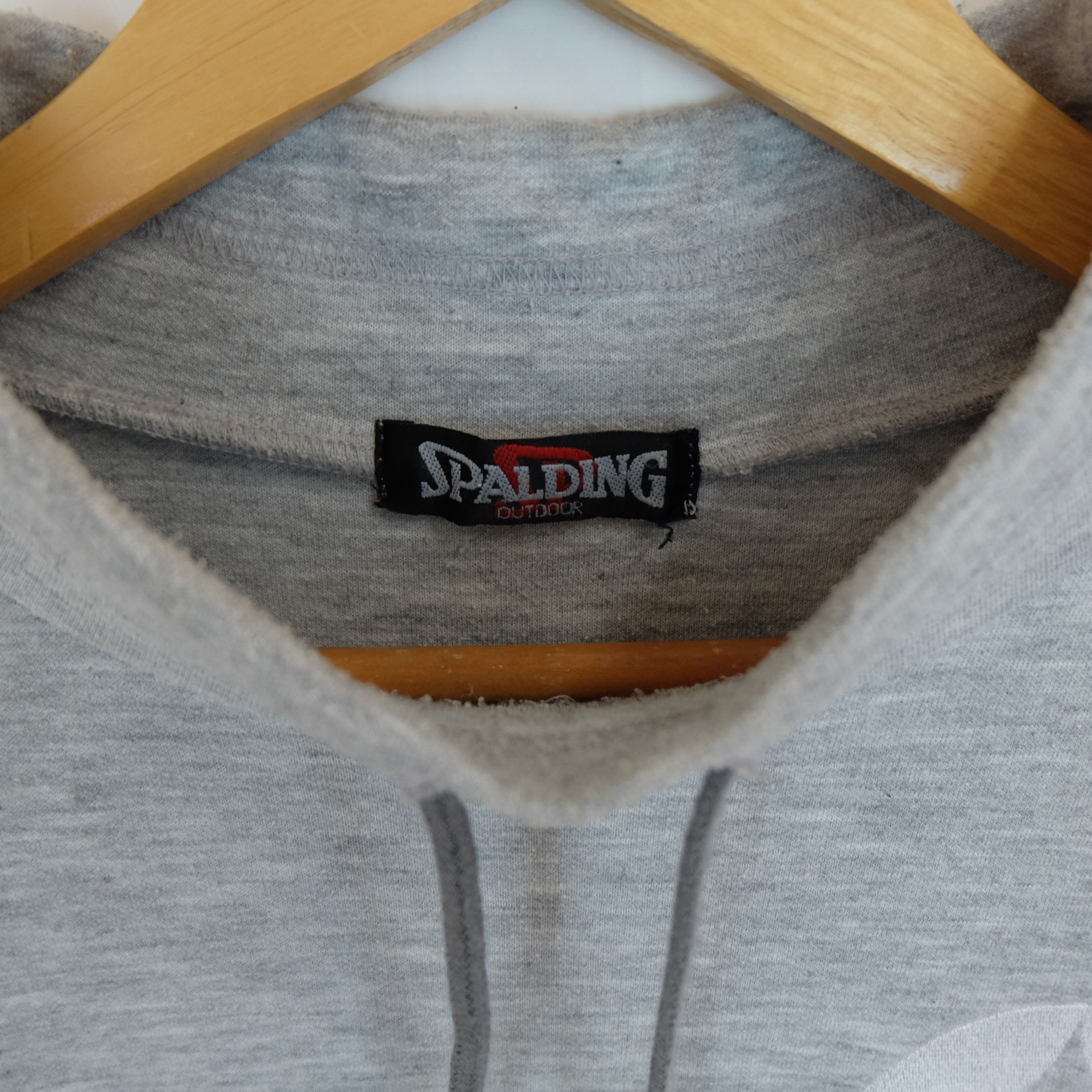 Spalding Vintage 90's SPALDING Outdoor Big Spell Out Logo Sweatshirt Size US L / EU 52-54 / 3 - 9 Thumbnail