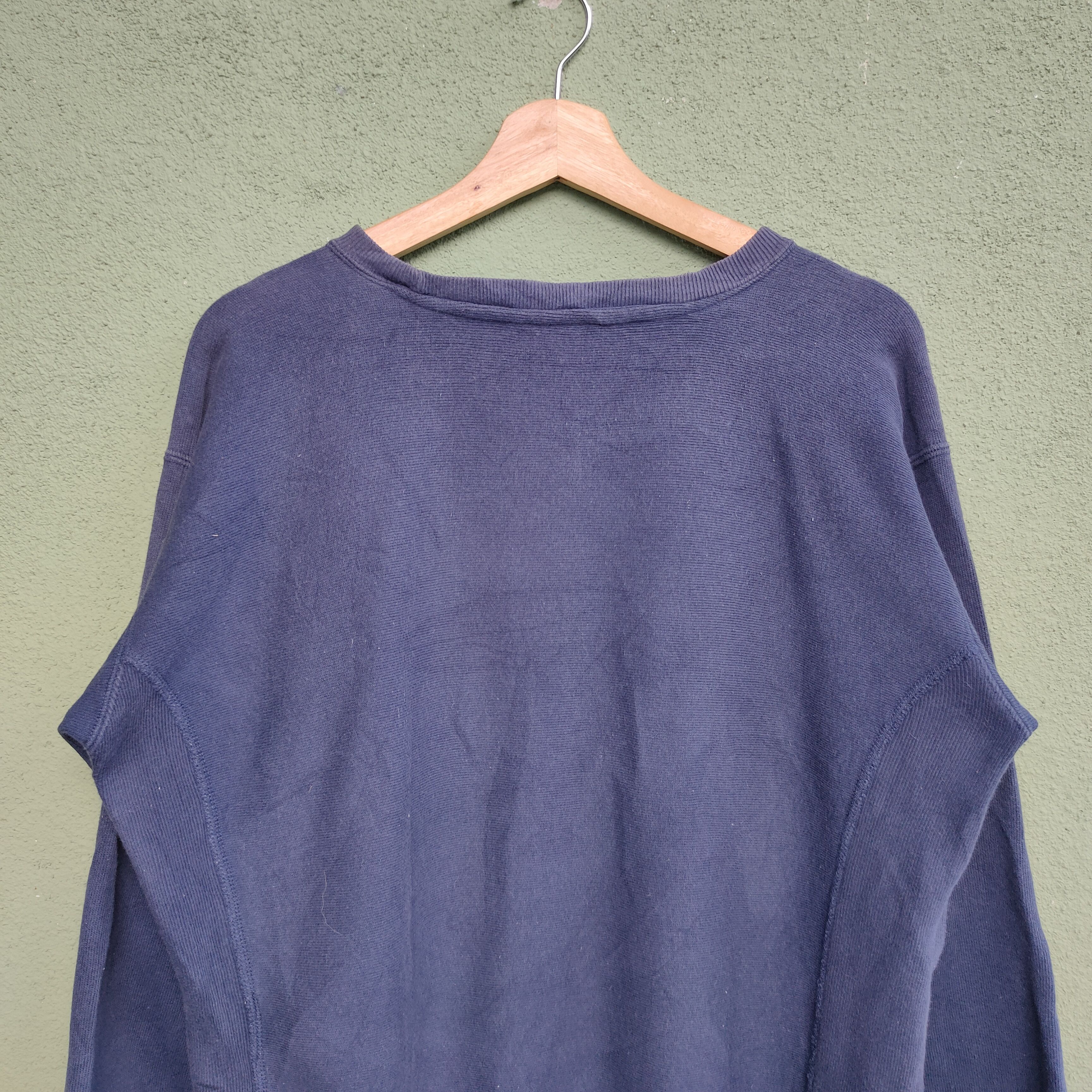 Champion Vintage Champion Reverse Wave Faded Sweatshirt Jumper Size US L / EU 52-54 / 3 - 8 Thumbnail