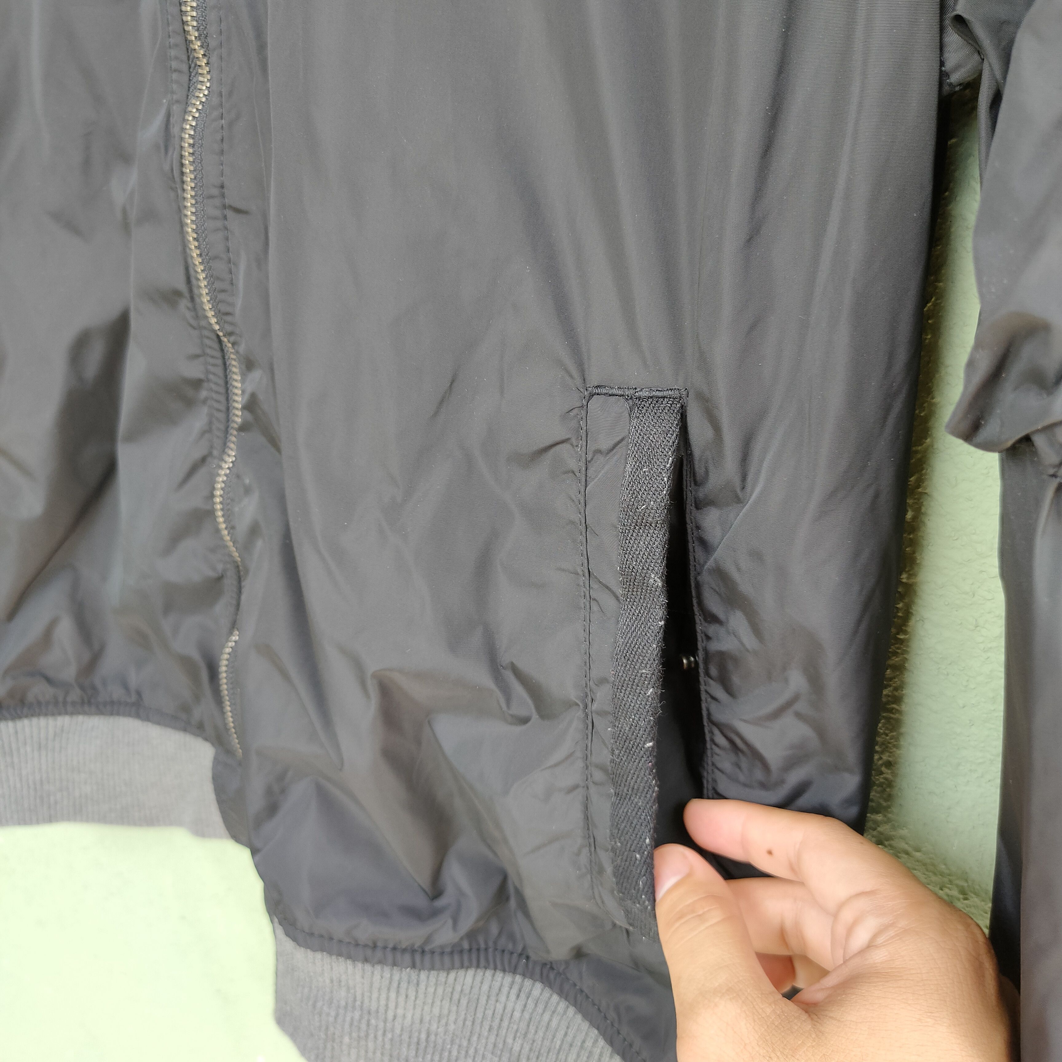 Gap Vintage Gap Zipper Ups Nice Design Light Jacket Size US L / EU 52-54 / 3 - 6 Thumbnail