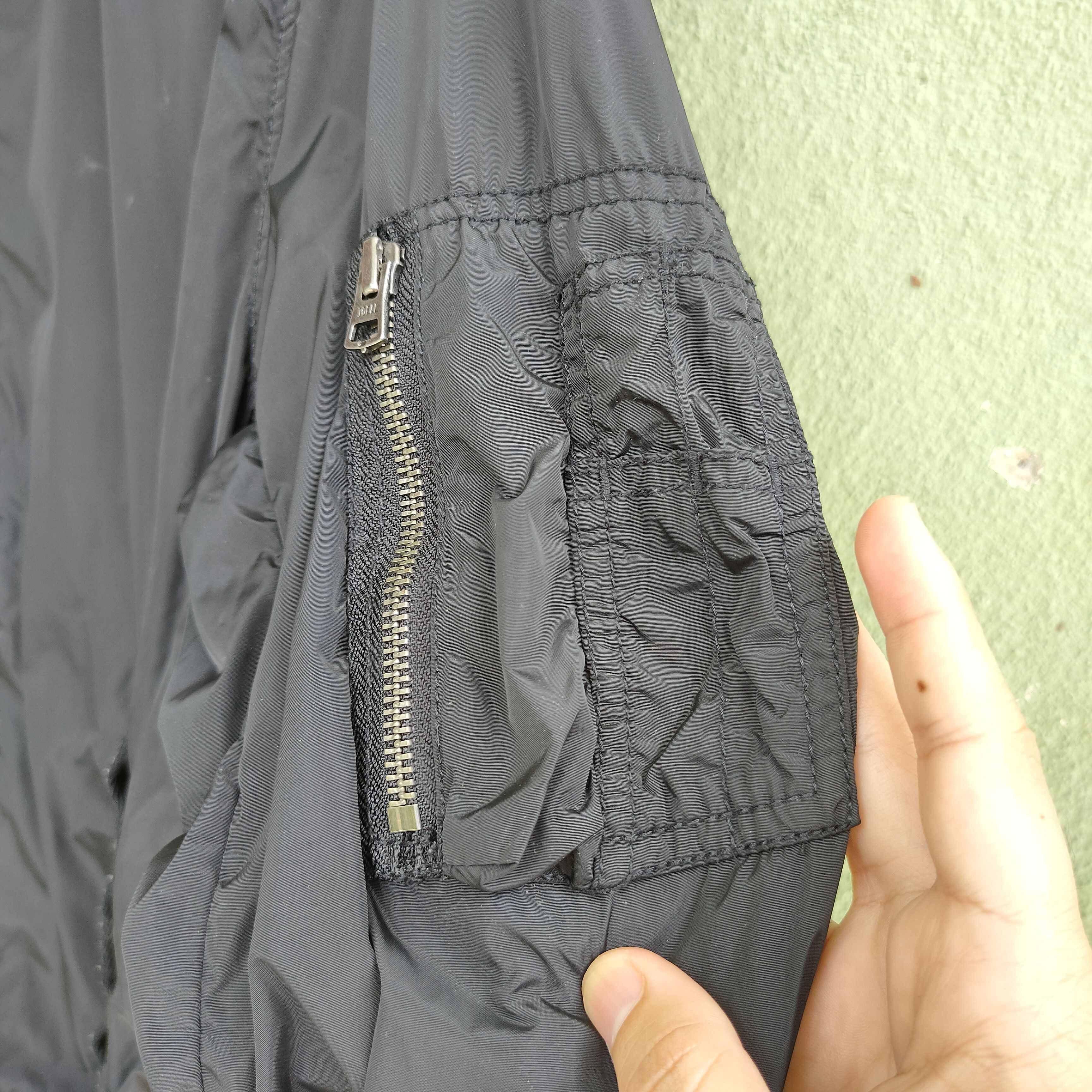 Gap Vintage Gap Zipper Ups Nice Design Light Jacket Size US L / EU 52-54 / 3 - 7 Thumbnail