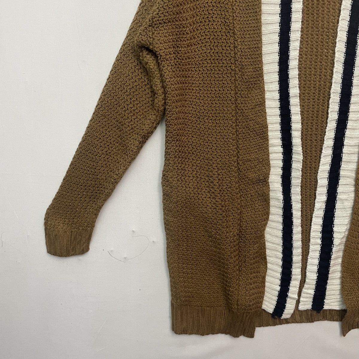 Aran Isles Knitwear Vintage RAY CASSIN FAVORI Hoodie Cardigan Knitwear Size US L / EU 52-54 / 3 - 3 Thumbnail