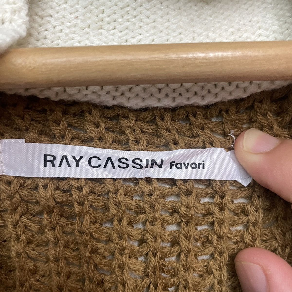 Aran Isles Knitwear Vintage RAY CASSIN FAVORI Hoodie Cardigan Knitwear Size US L / EU 52-54 / 3 - 5 Thumbnail