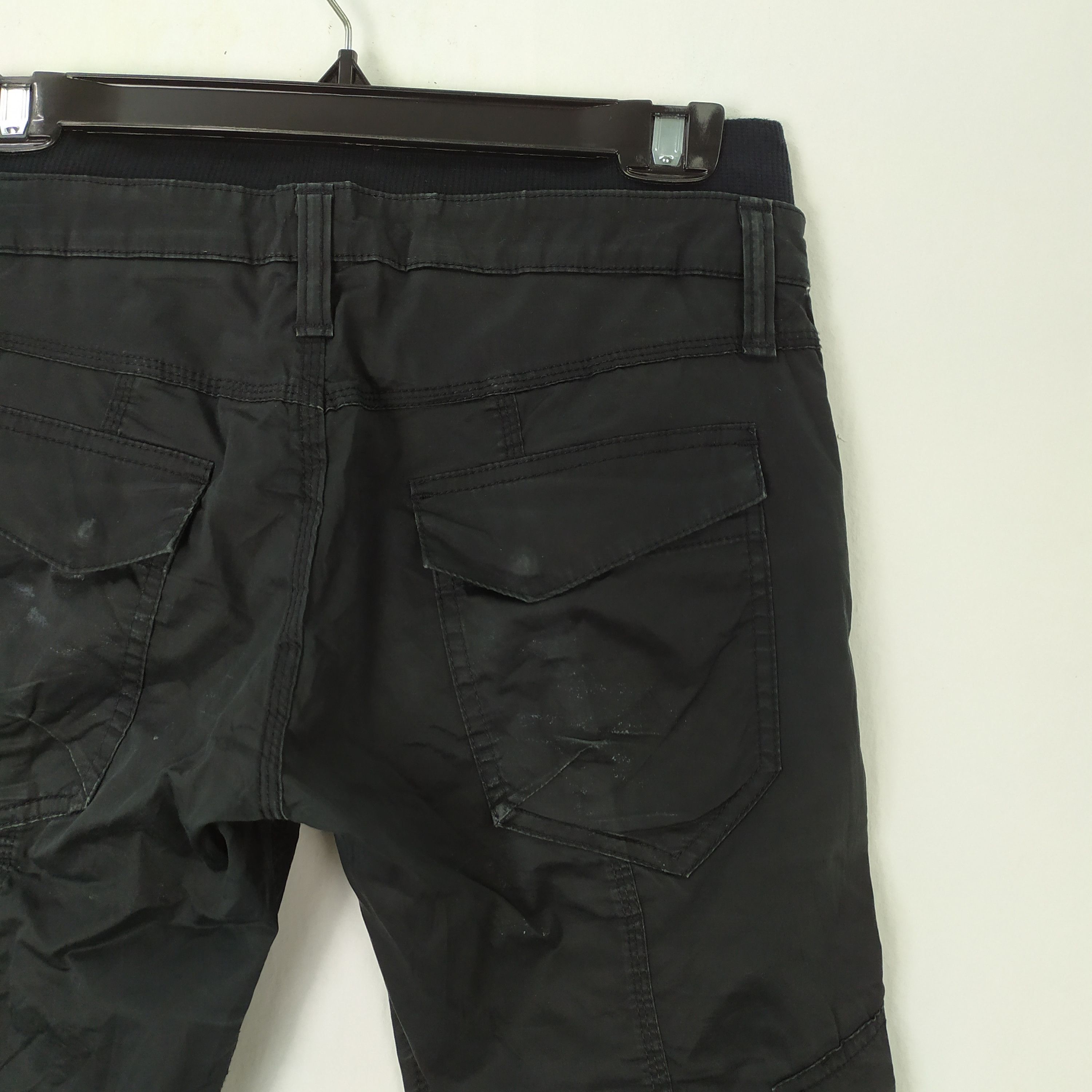 Black Label VINTAGE NEUTORONICA SKINNY BLACK CARGO PANTS Size US 26 / EU 42 - 8 Thumbnail