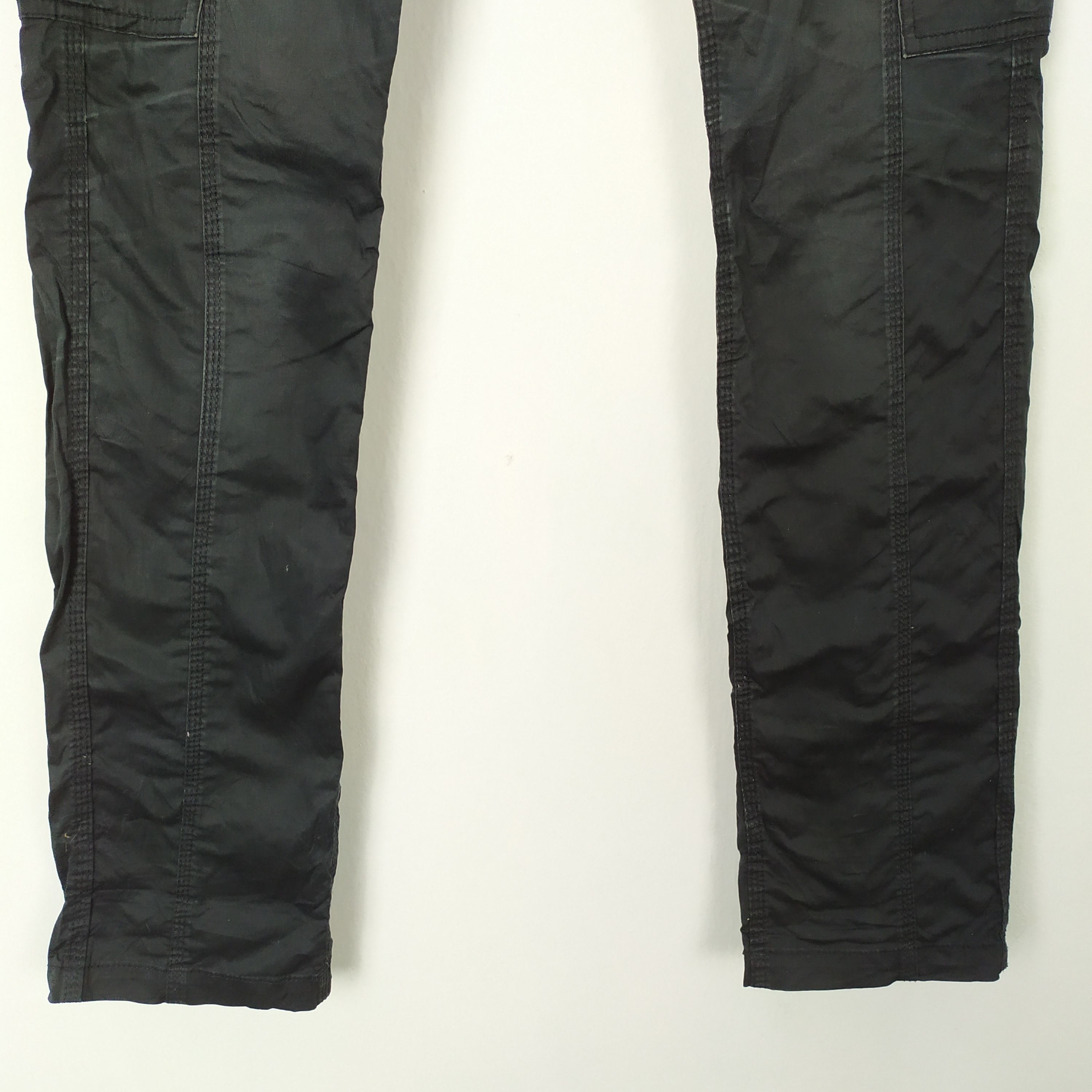 Black Label VINTAGE NEUTORONICA SKINNY BLACK CARGO PANTS Size US 26 / EU 42 - 6 Thumbnail