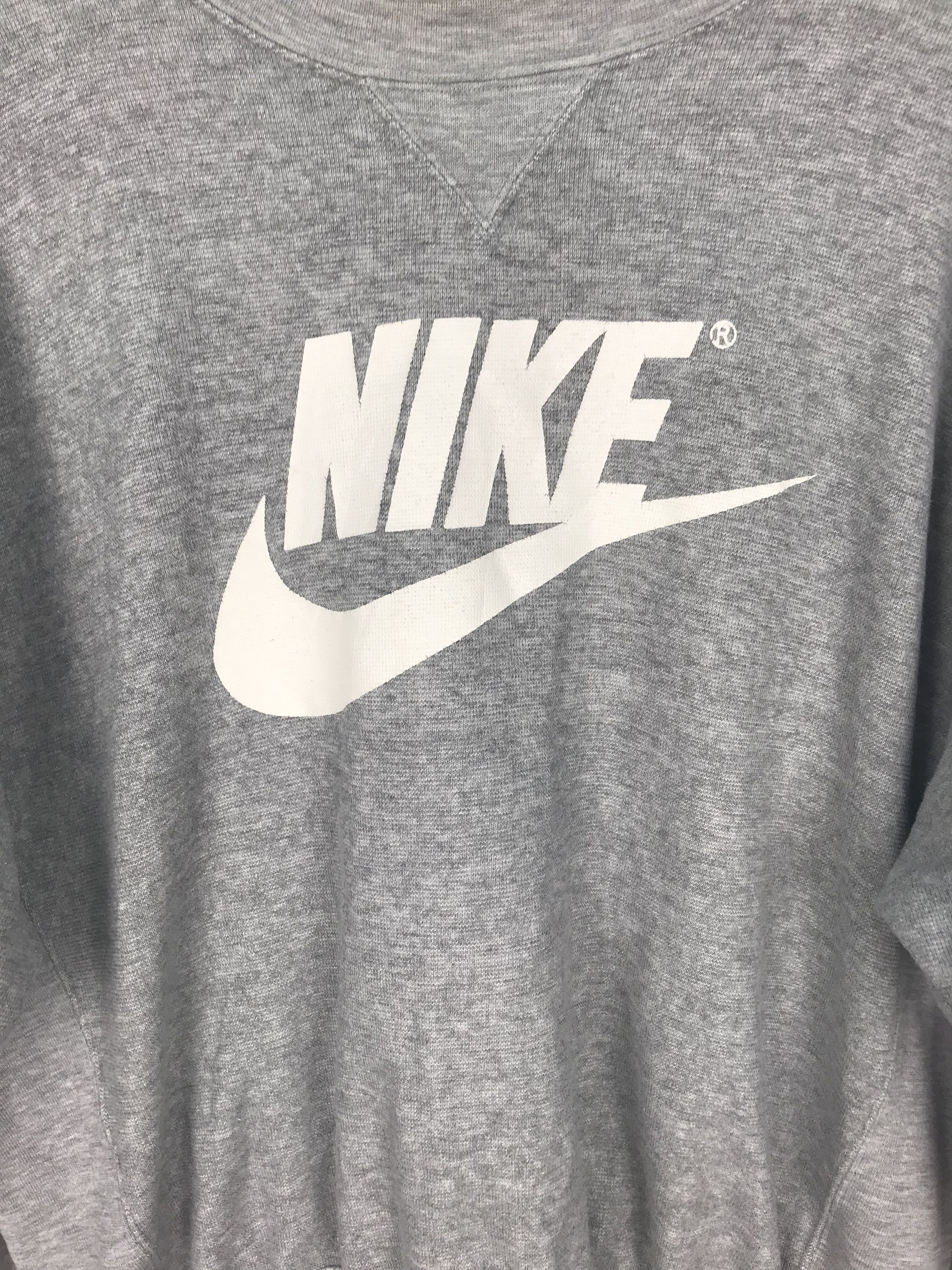 Nike Vintage 90s NIKE SILVER TAG Swoosh Sweatshirt Size US L / EU 52-54 / 3 - 3 Thumbnail