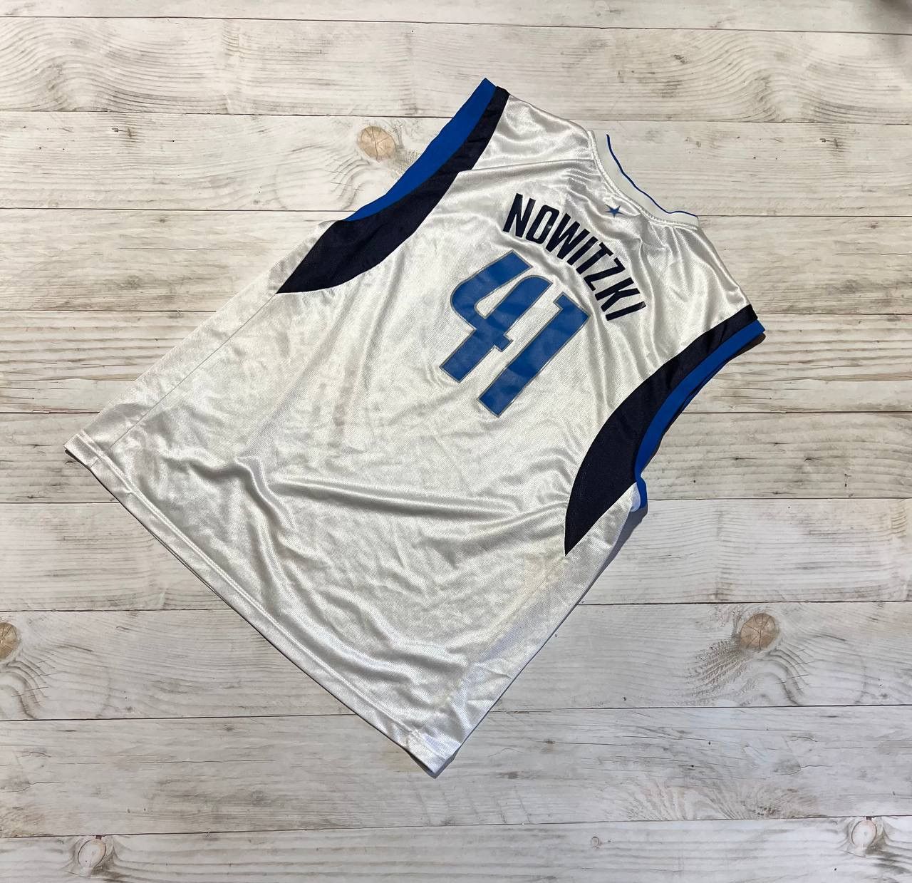 NBA Vintage Reebok Dallas Nowitzki NBA Jersey Basketball Shirt Size US XL / EU 56 / 4 - 1 Thumbnail
