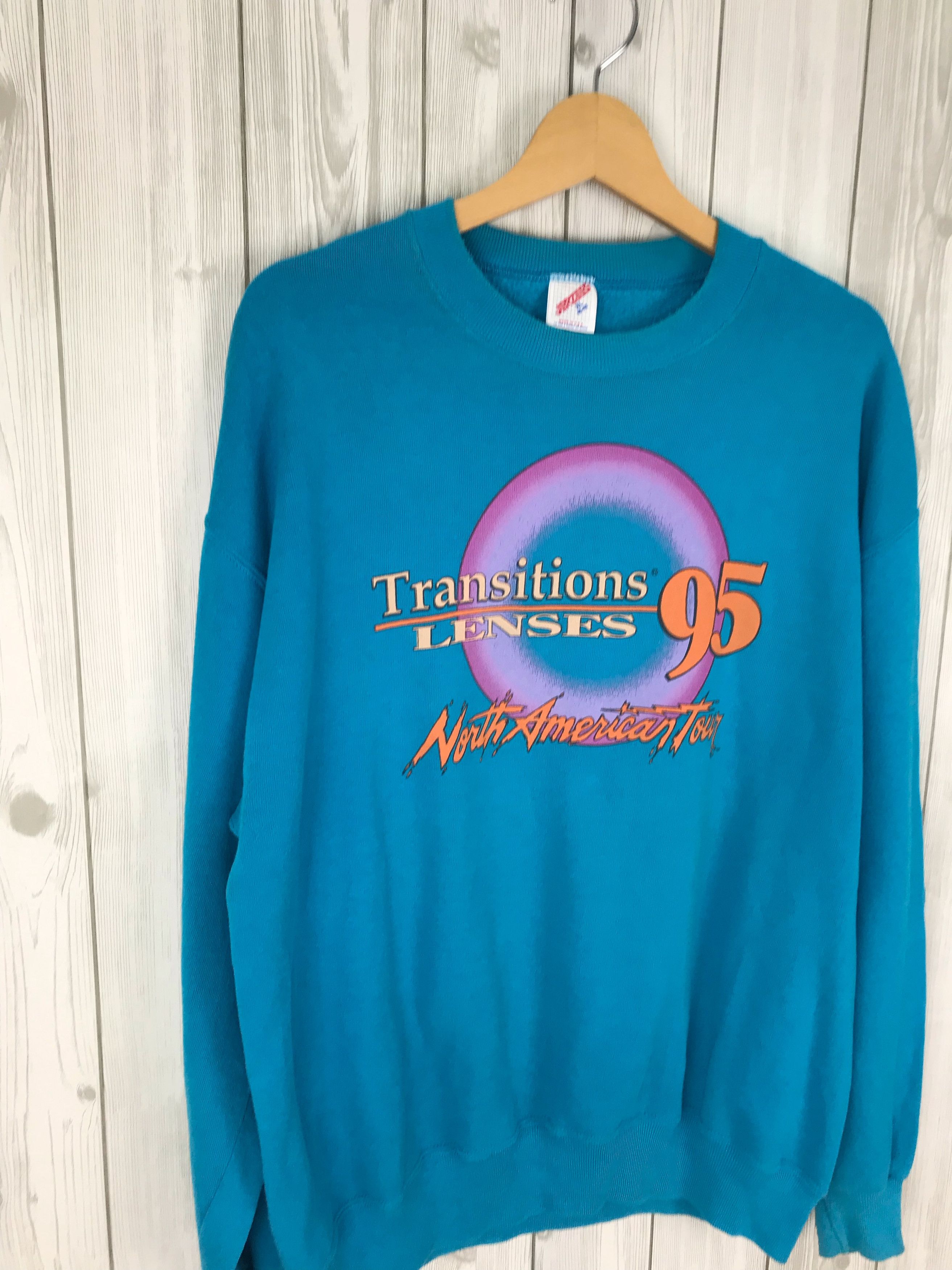 Vintage Vintage TRANSITIONS LENSES North American Tour Sweatshirt Size US L / EU 52-54 / 3 - 3 Thumbnail