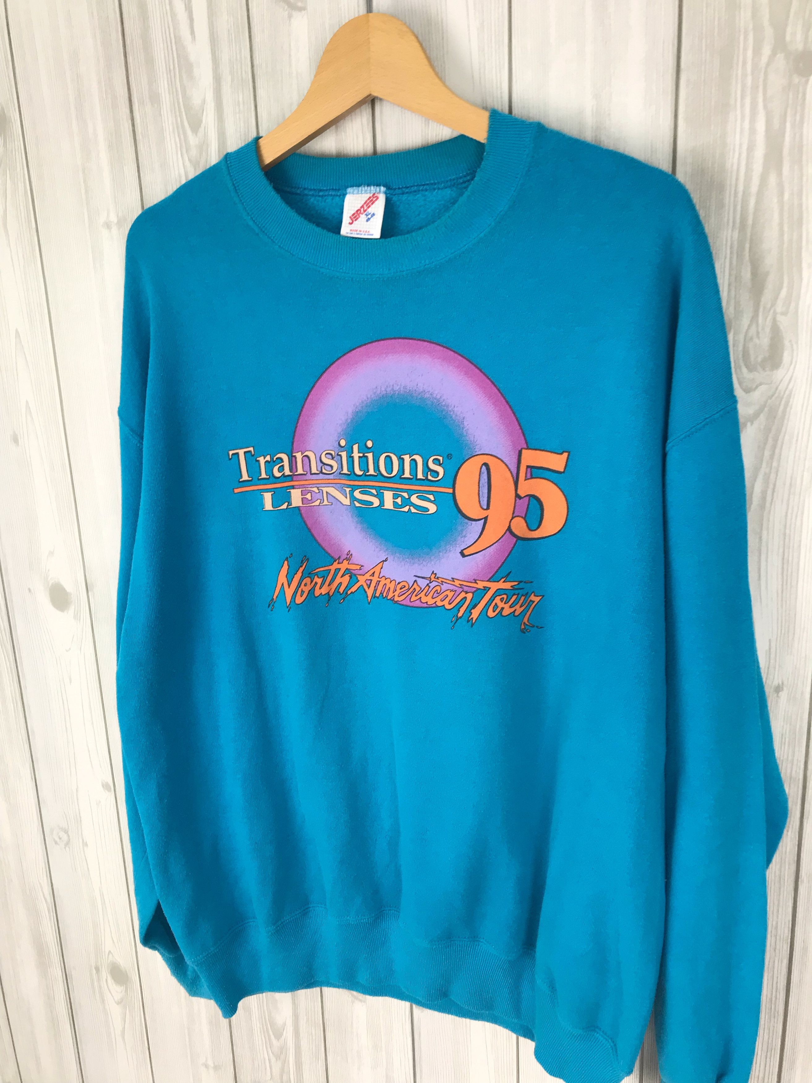 Vintage Vintage TRANSITIONS LENSES North American Tour Sweatshirt Size US L / EU 52-54 / 3 - 4 Thumbnail