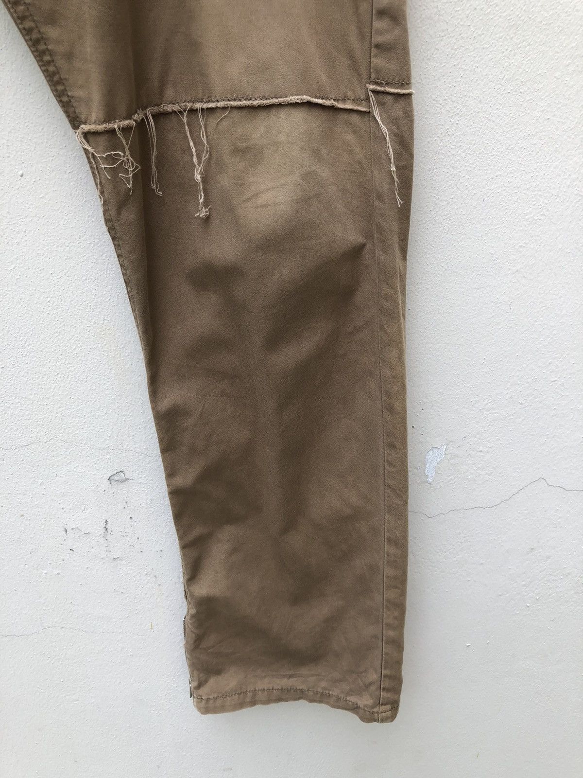 Vintage UNTOLD Japan Distressed Rips Khaki Cropped Trouser Pant Size US 31 - 14 Thumbnail