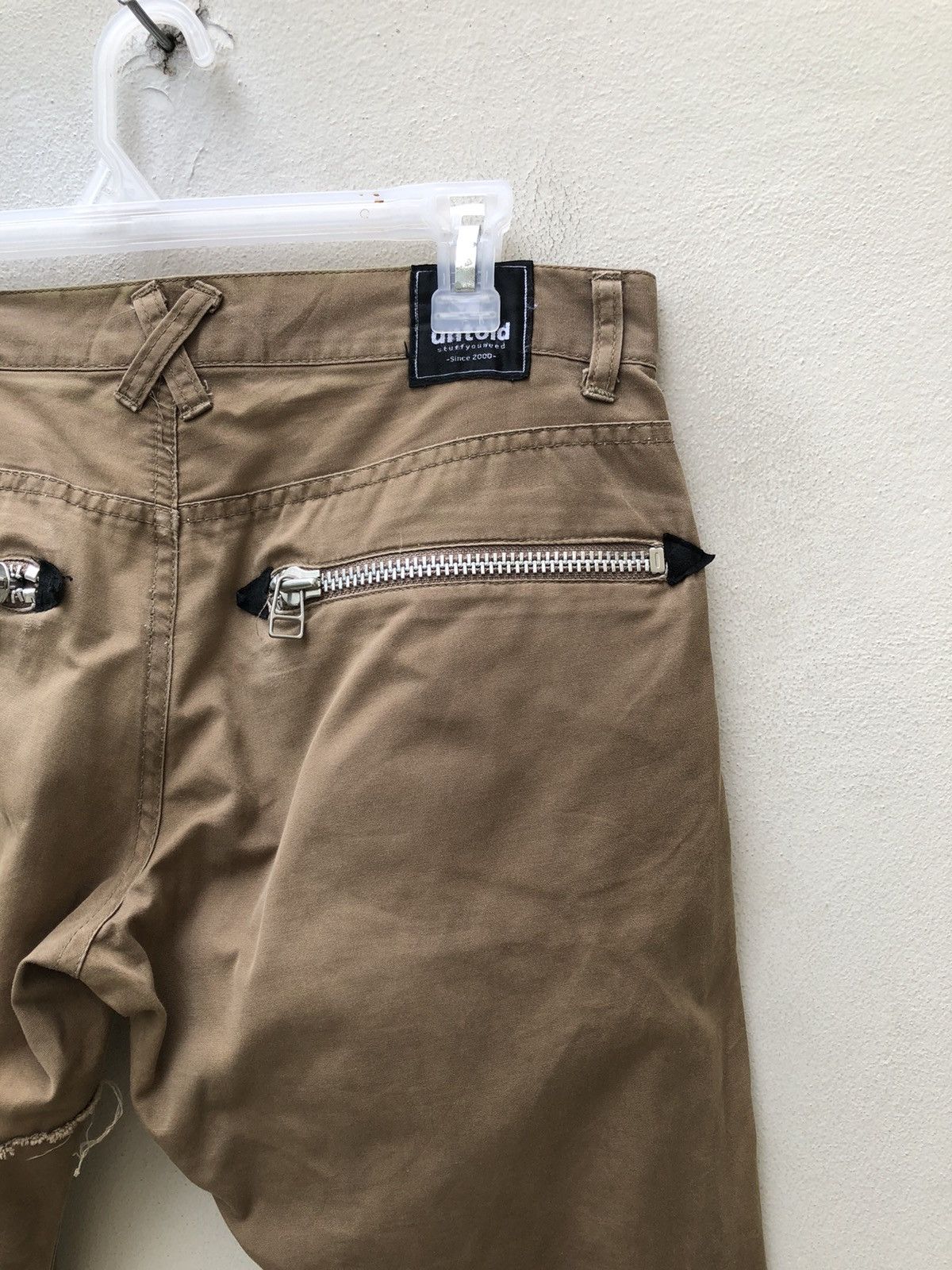 Vintage UNTOLD Japan Distressed Rips Khaki Cropped Trouser Pant Size US 31 - 21 Thumbnail