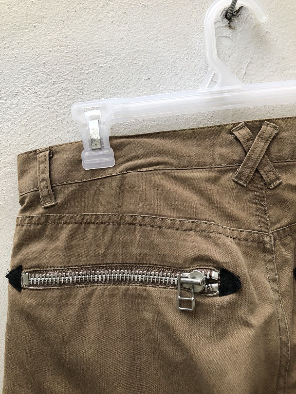 Vintage UNTOLD Japan Distressed Rips Khaki Cropped Trouser Pant Size US 31 - 16 Thumbnail