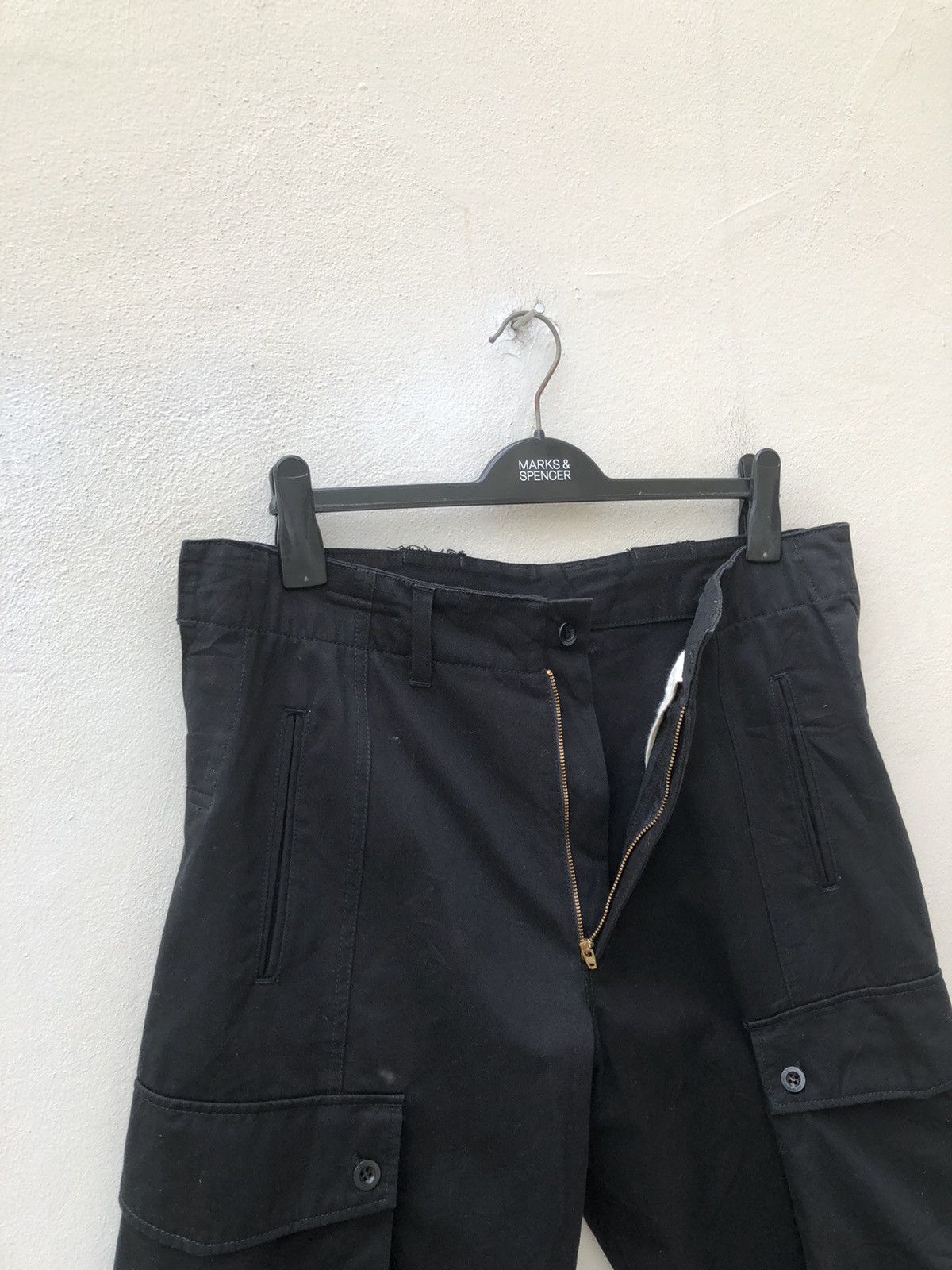 Japanese Brand Japan Brand Black Baggy Cargo Trouser Cropped Size US 32 / EU 48 - 3 Thumbnail