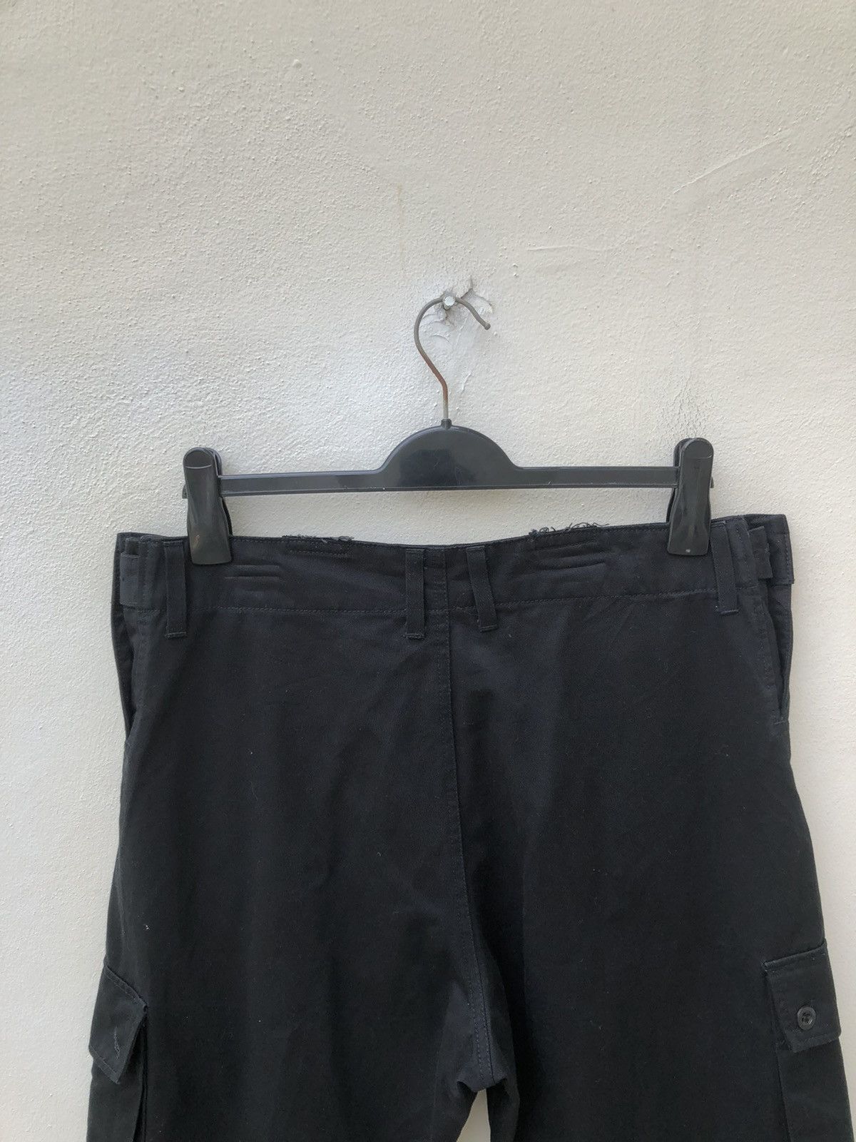 Japanese Brand Japan Brand Black Baggy Cargo Trouser Cropped Size US 32 / EU 48 - 7 Thumbnail