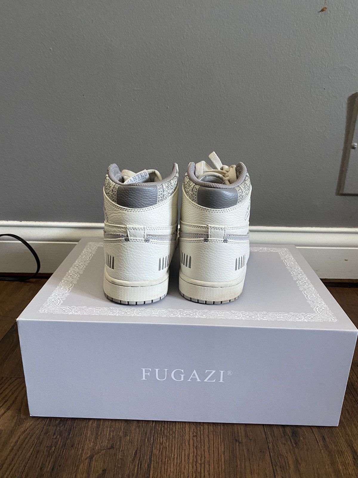 Fugazi Fugazi one in the chamber Size US 8 / EU 41 - 2 Thumbnail