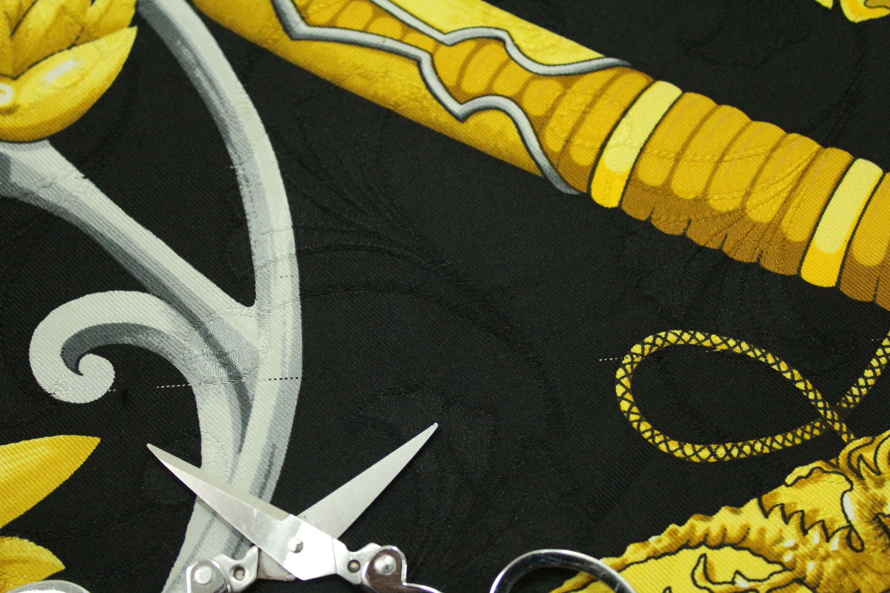 Hermes HERMES SCARF SILK DAIMYO Vintage 90s 34.5" x 34.5" Size ONE SIZE - 11 Thumbnail