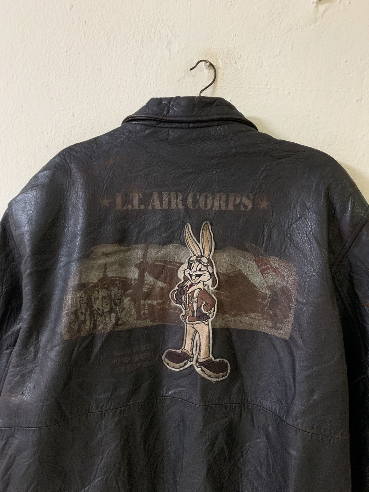 Vintage Vintage Looney Tunes L.T. Air Corps Leather Jacket Size US L / EU 52-54 / 3 - 4 Thumbnail
