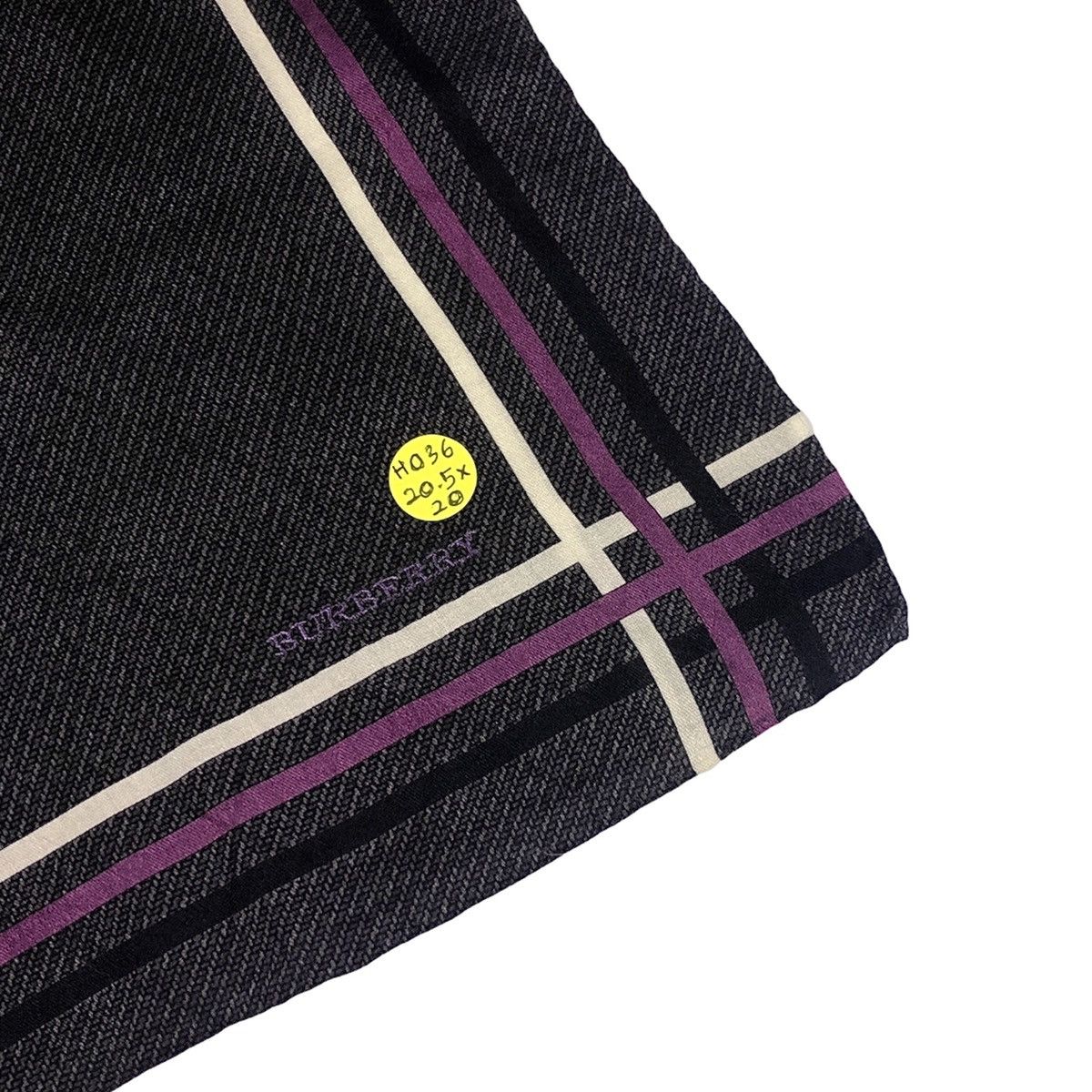 Burberry Burberrys Designer Handkerchief Pocketsquare Size ONE SIZE - 4 Thumbnail