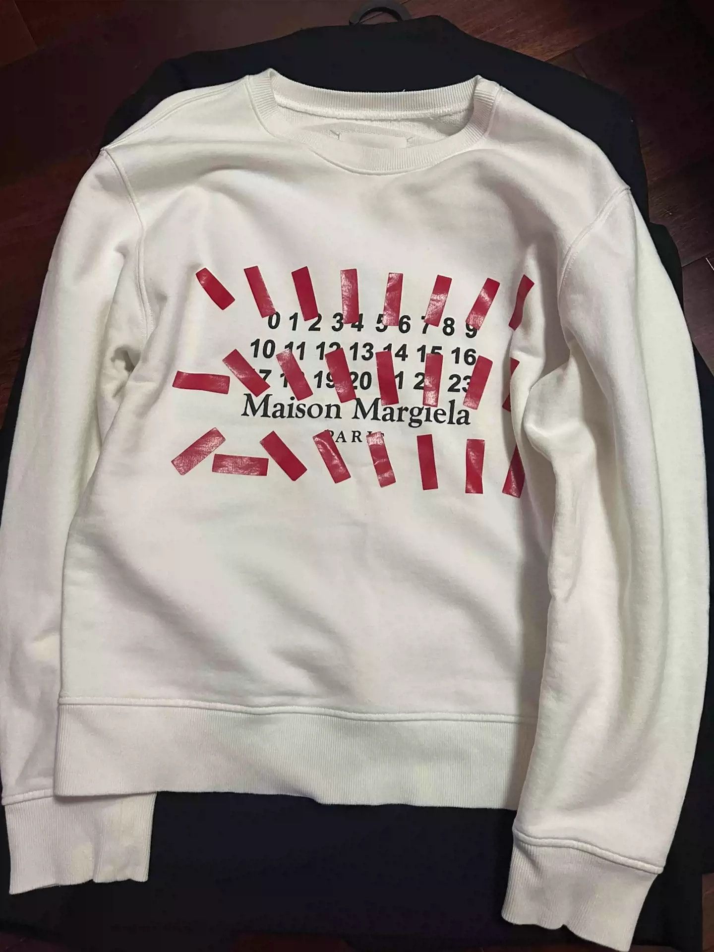Maison Margiela Maison Margiela Paris' new digital sweatshirt for spring Size US S / EU 44-46 / 1 - 1 Thumbnail