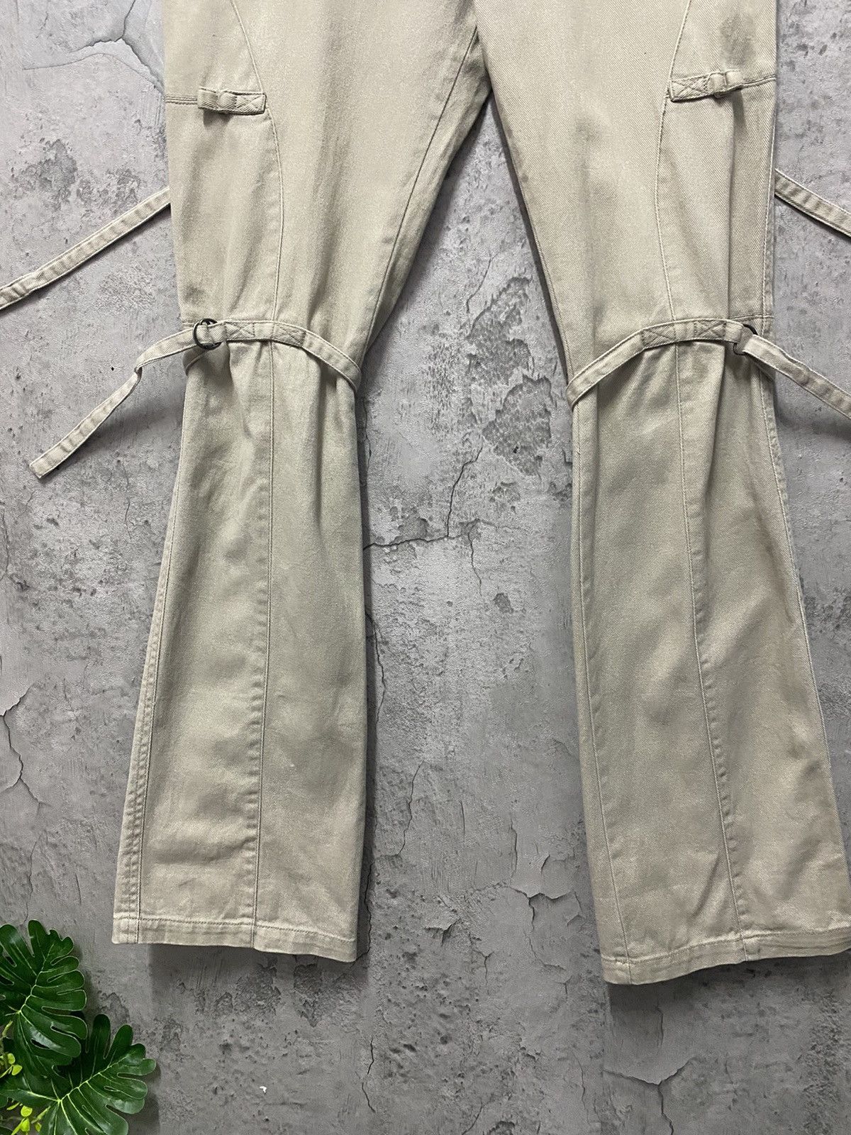 Japanese Brand Japan Brand Bondage Parachute Flared Pants Vintage Size US 30 / EU 46 - 5 Thumbnail
