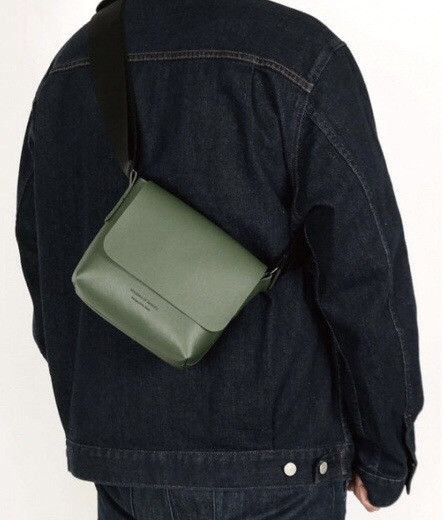 Japanese Brand Vintage retro punk faux leather crossbody flap bag Size ONE SIZE - 2 Thumbnail