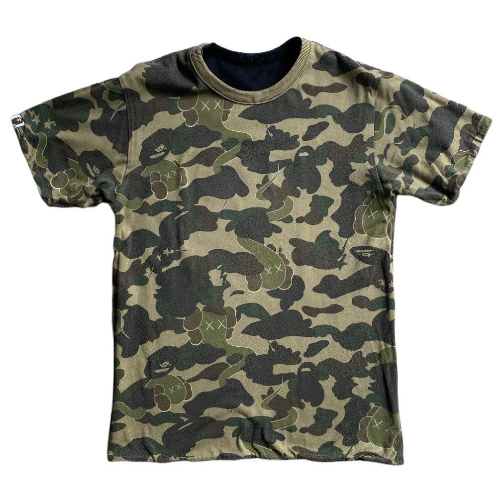 Bape × Kaws Bape x Kaws Reversible Tee Size US S / EU 44-46 / 1 - 1 Thumbnail