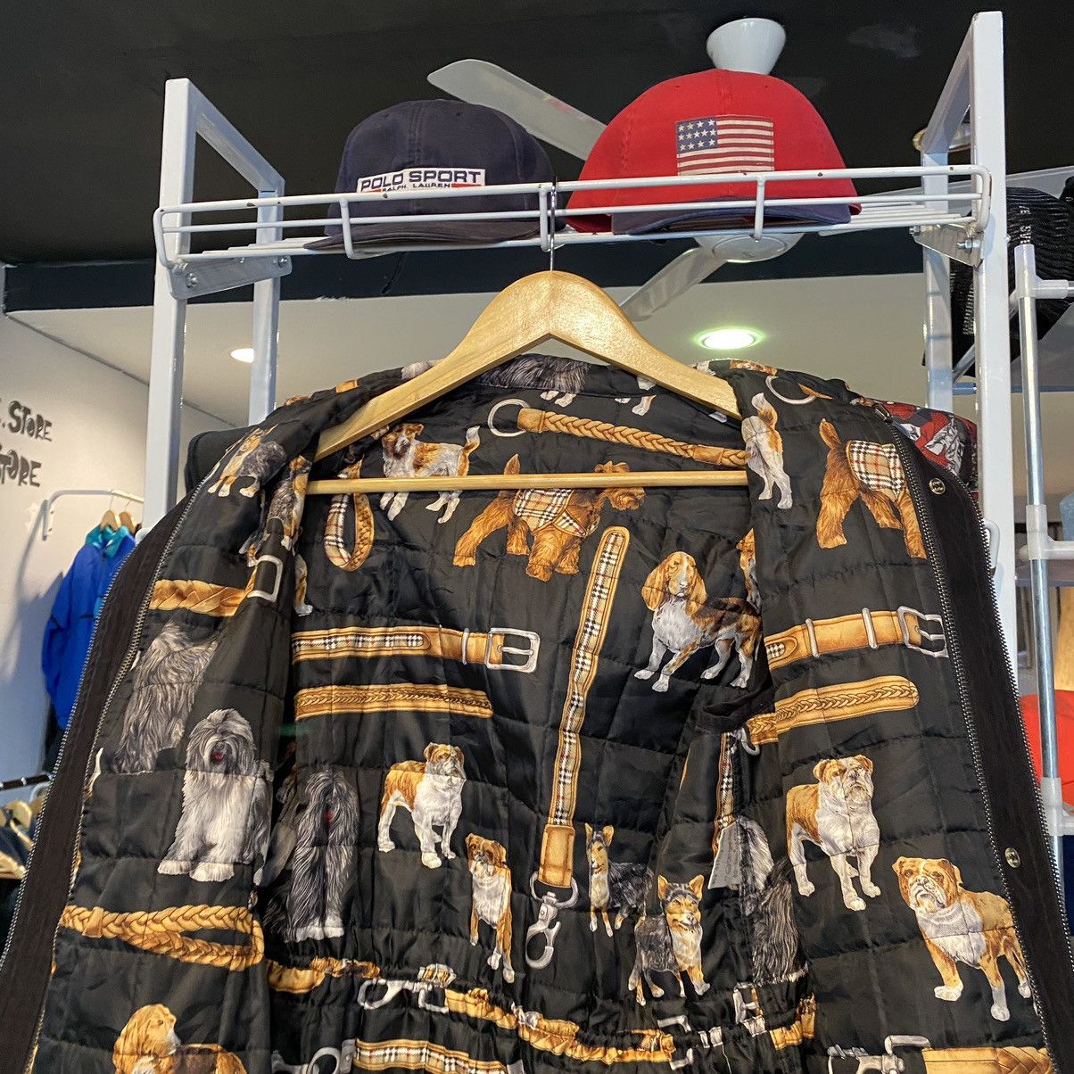Burberry VERY RARE‼️Burberry London Dogs Trench Coats LIKE NEW Size US L / EU 52-54 / 3 - 12 Thumbnail